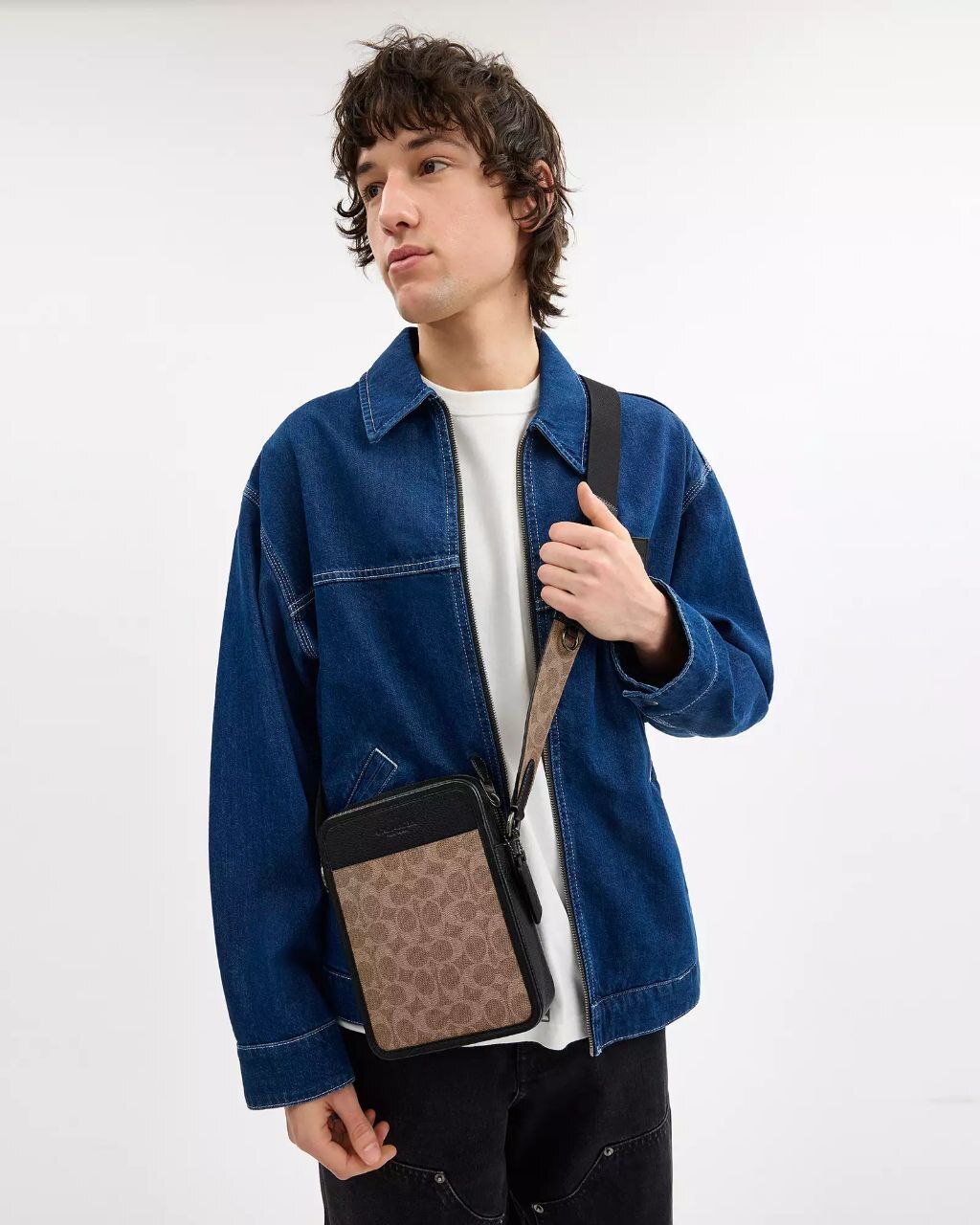 photo_2025-11-22_23-03-07