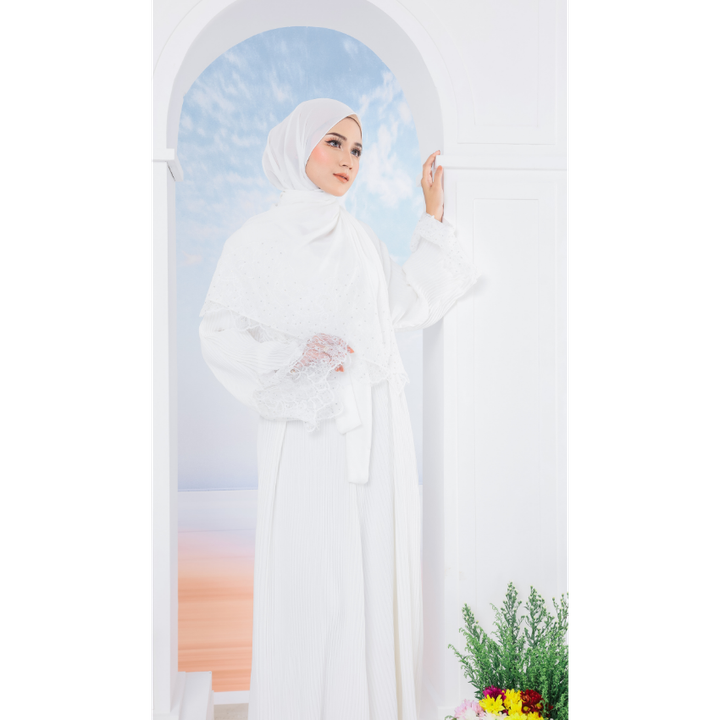 Dhea Abaya (2).png