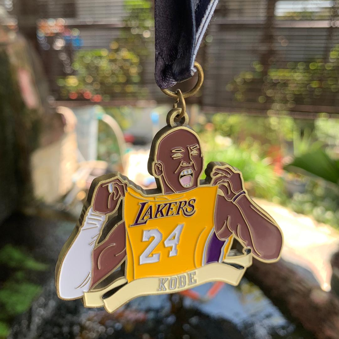 medalfrontkobe1.jpg