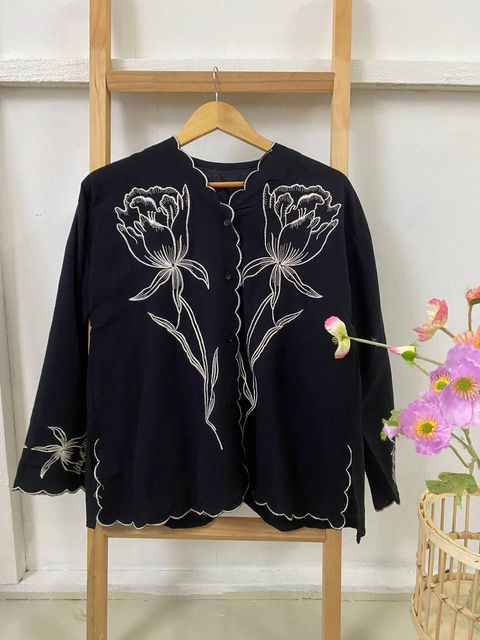 photo_6131947241569632964_y