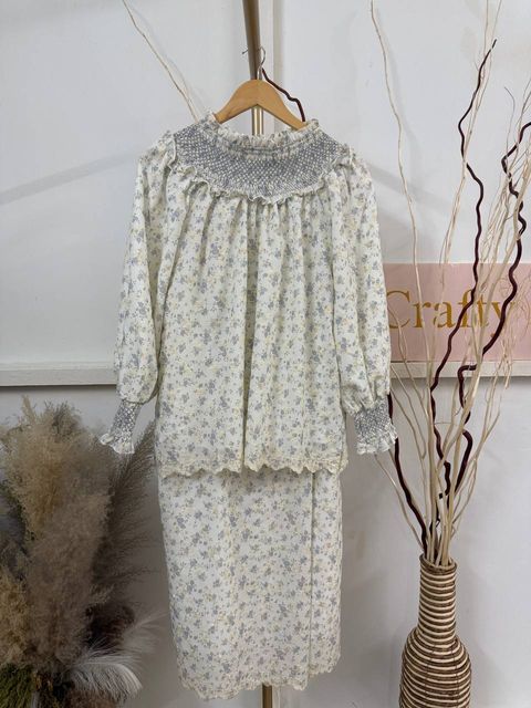 photo_6064210973045755433_y