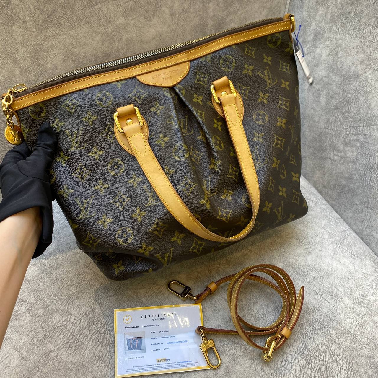 Louis Vuitton Monogram Palermo PM - Date code VI0140 - Shoulder/ Hand Bag