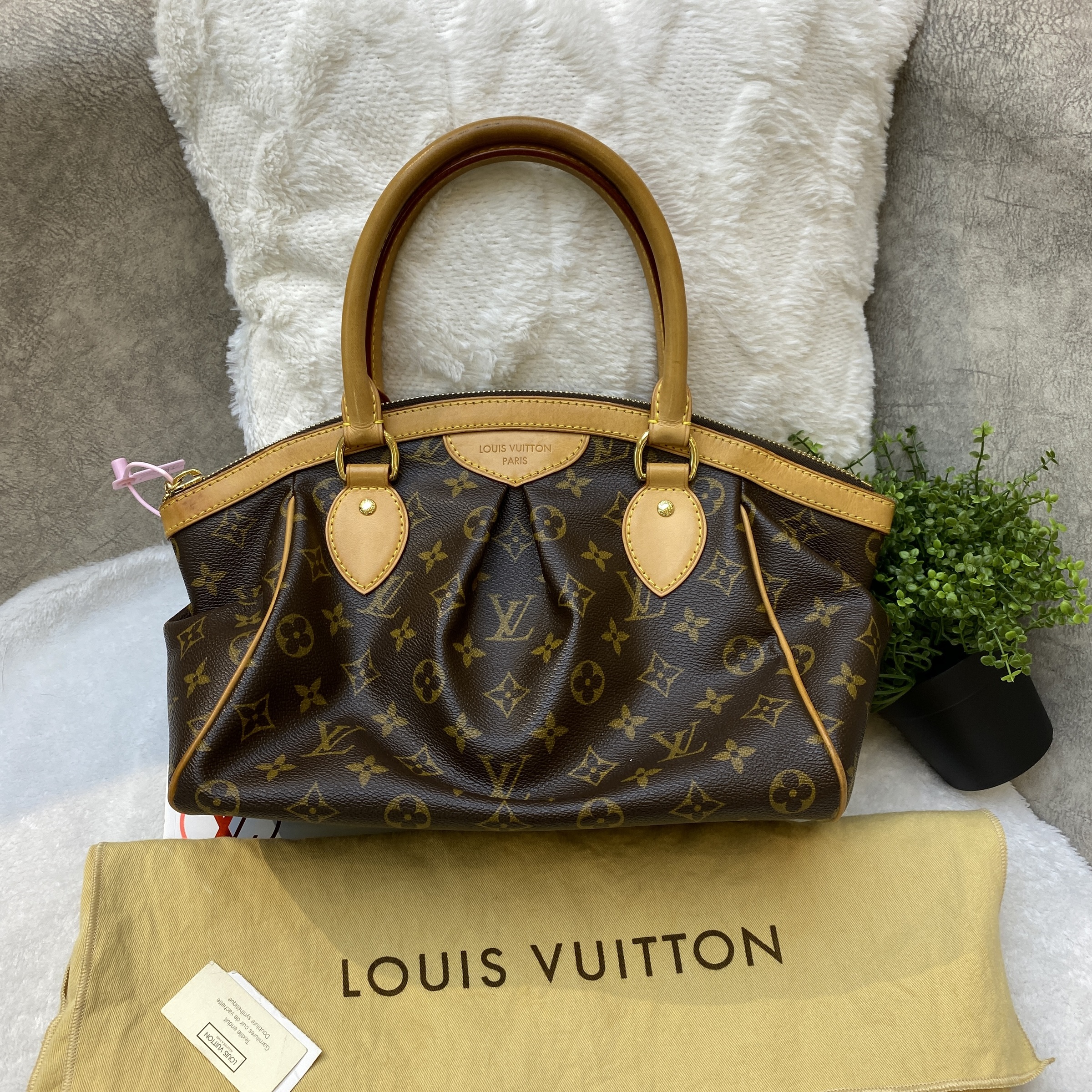 Louis Vuitton - Louis Vuitton Tivoli PM - Authentic w/ Entrupy