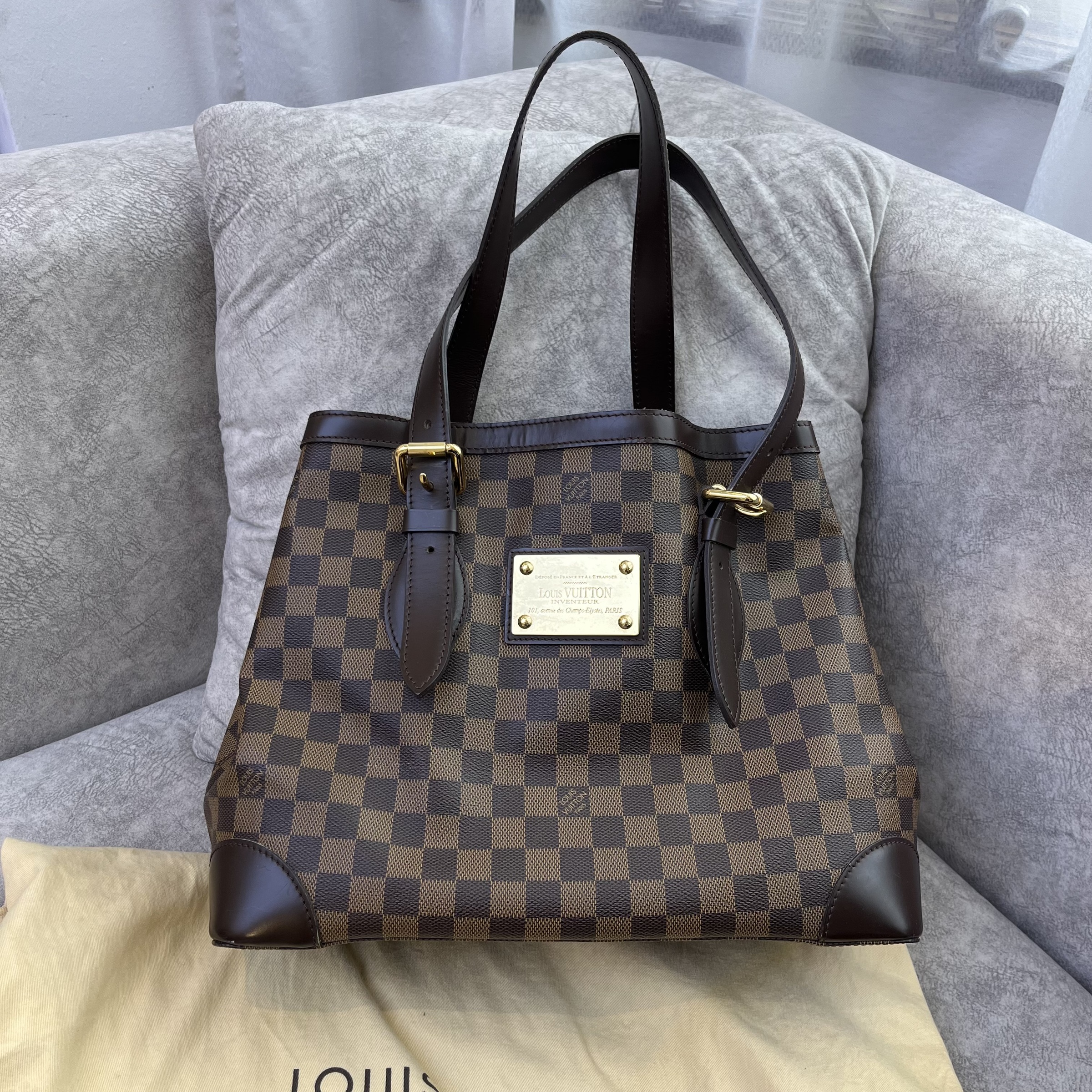 Pre-Owned Louis Vuitton Hampstead MM 