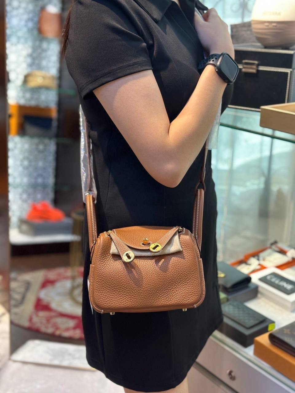 hermes mini lindy