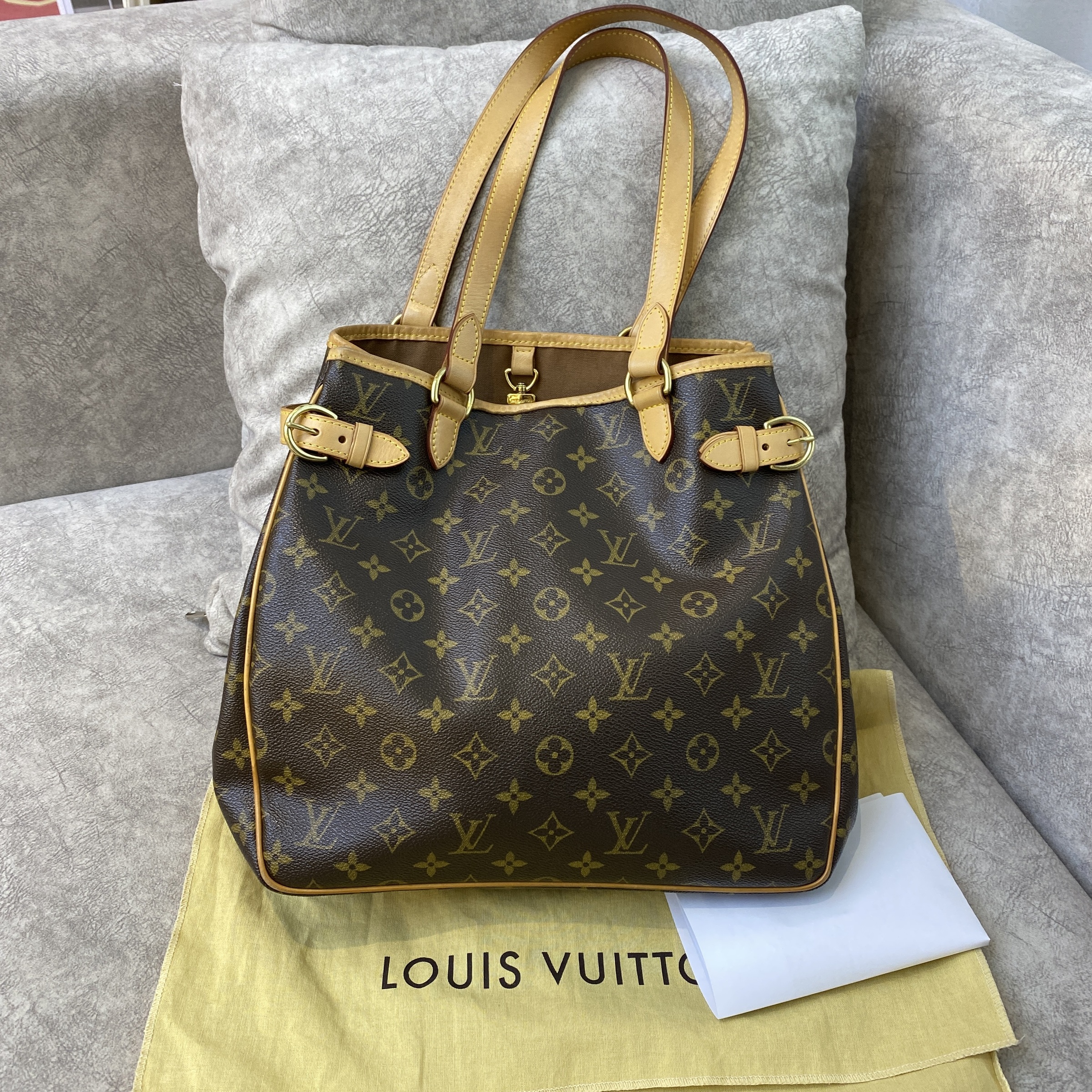 PREOWNED LOUIS VUITTON LOOP HOBO (M) – Lbite Luxury Branded - Your