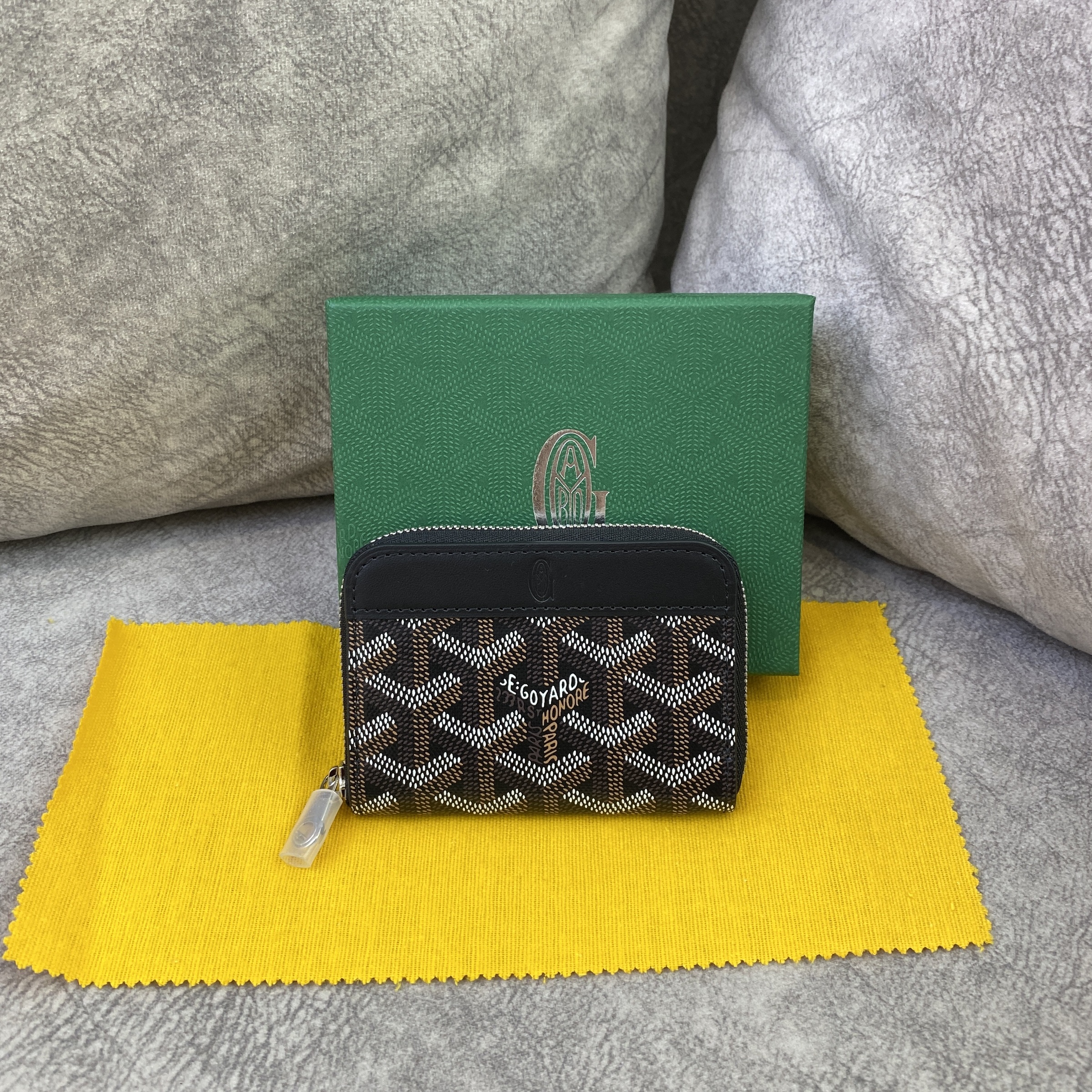 Goyard 2018 Goyardine Matignon Mini Compact Wallet w/ Tags - Black Wallets,  Accessories - GOY27709