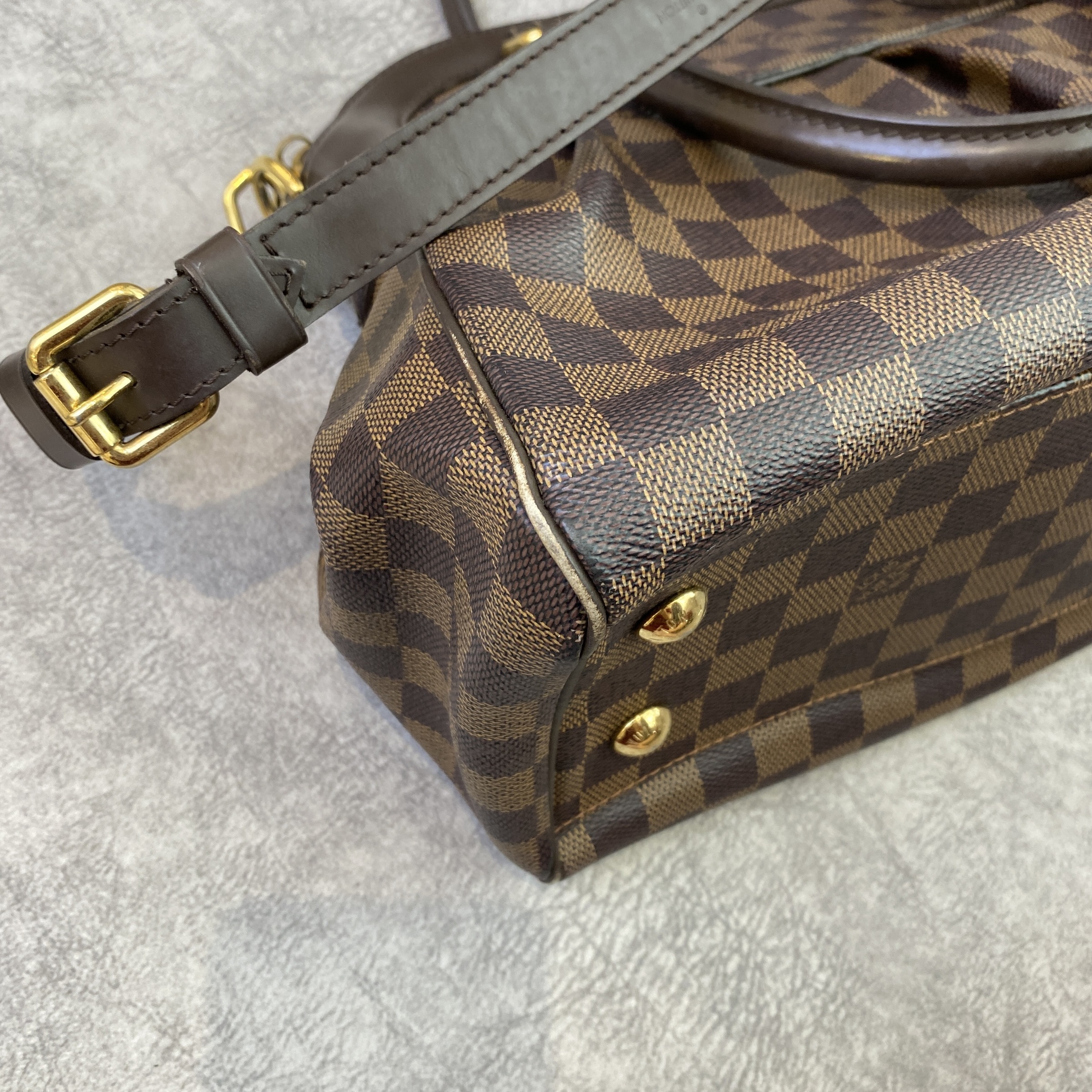 PREOWNED LOUIS VUITTON TREVI PM DAMIER EBENE (TH0079) – Lbite Luxury  Branded - Your Trusted Luxury Expert