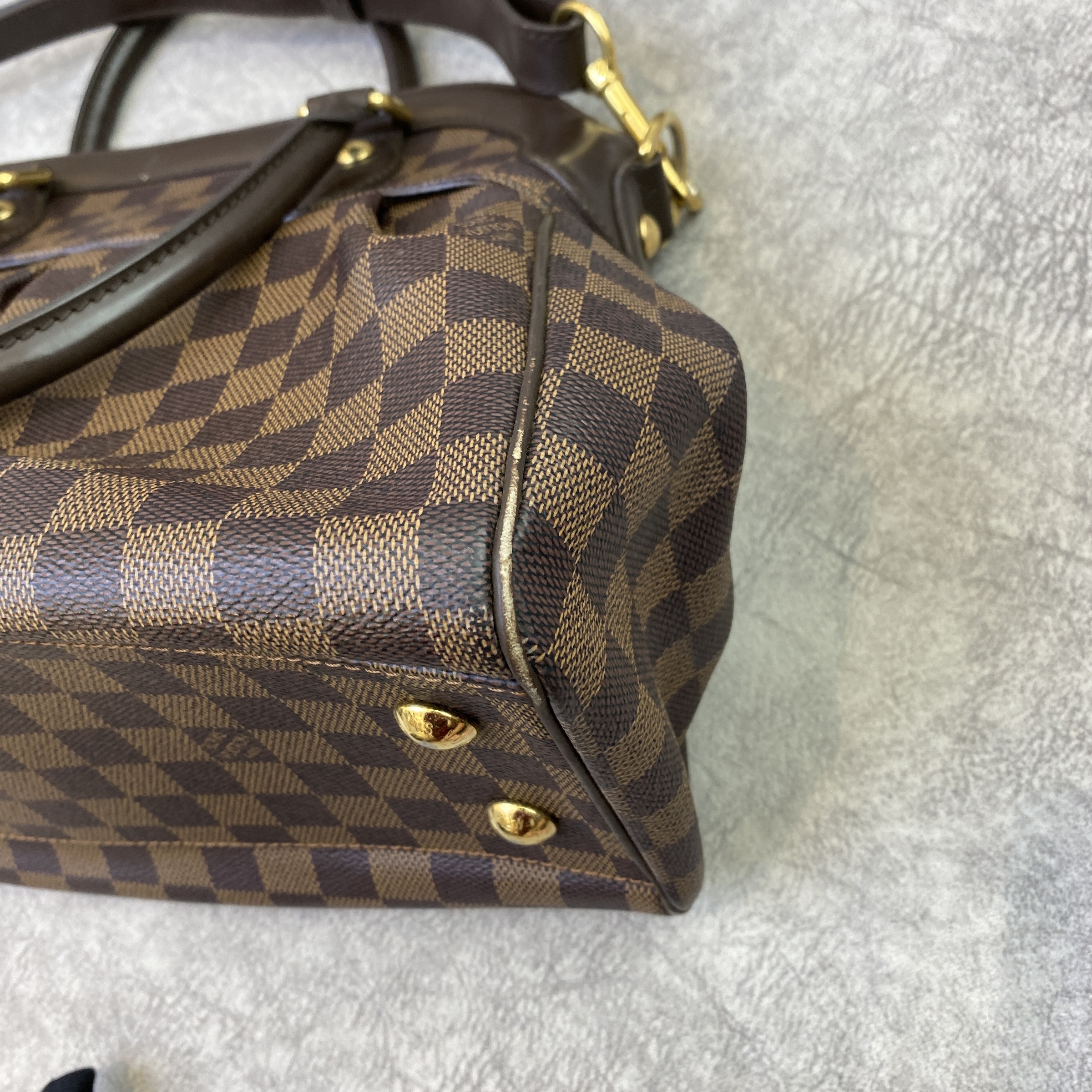 PRELOVED Louis Vuitton Trevi PM Damier Ebene Handbag RHB9Y6M