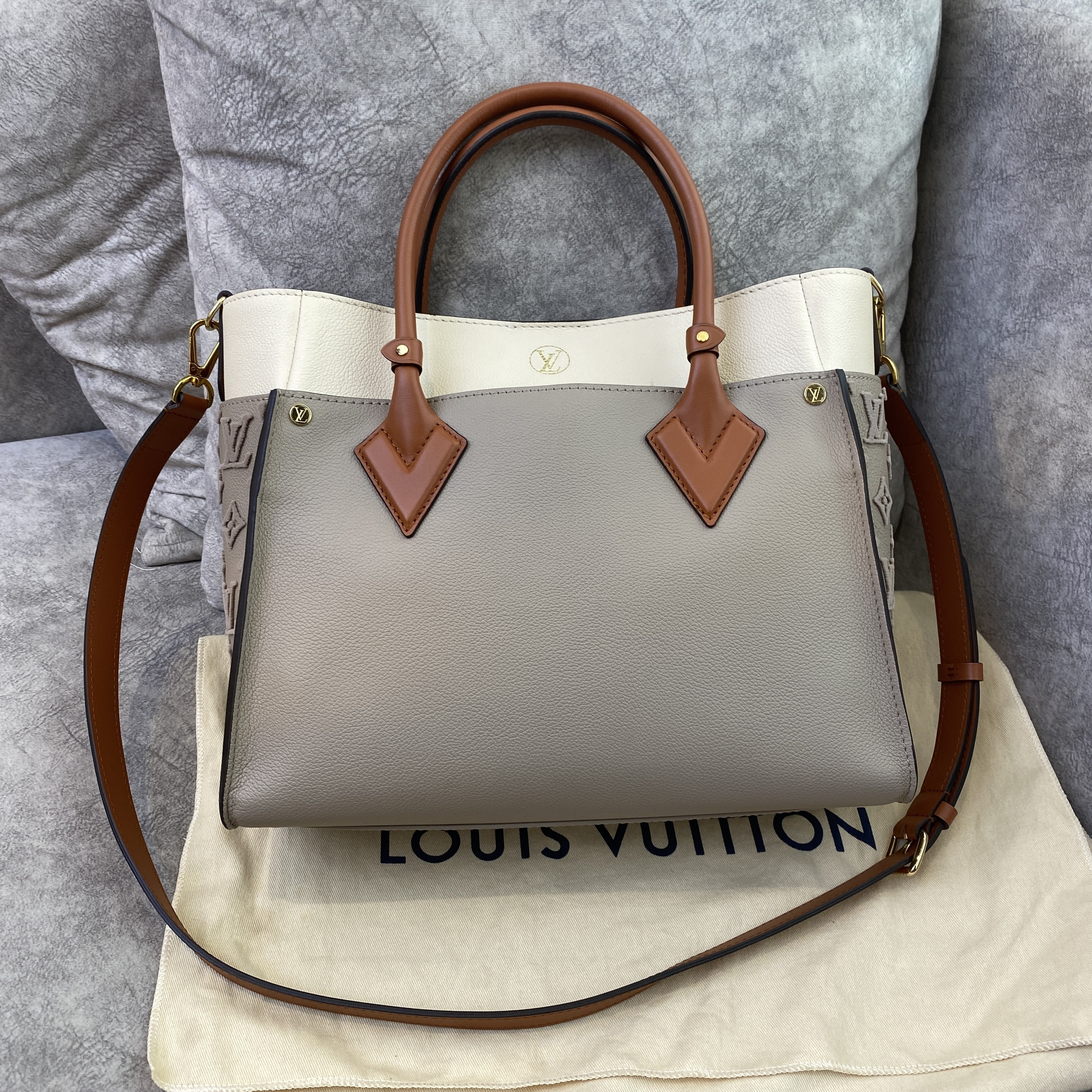Louis Vuitton LV On My Side MM Tote Bag Women, Galet Grey, M53825