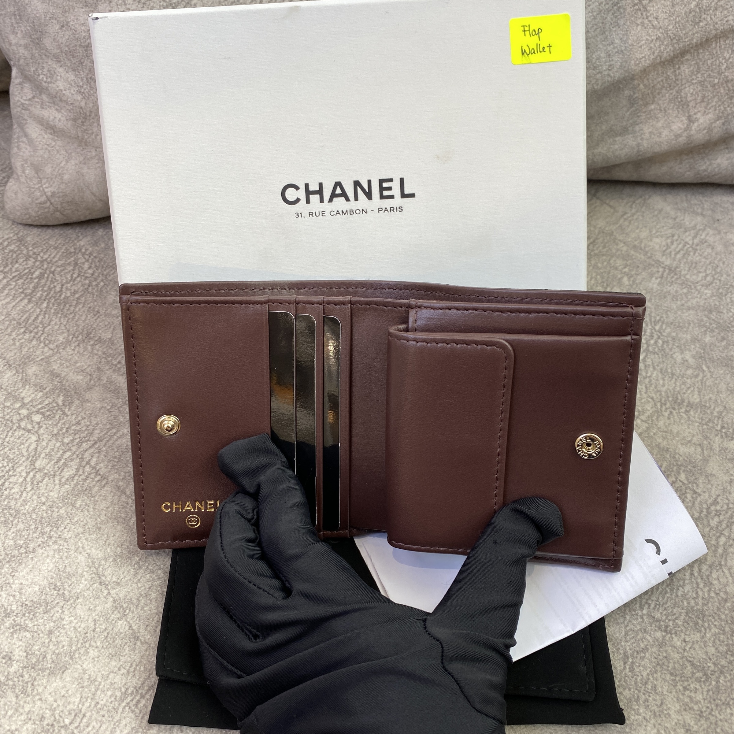 CHANEL SMALL FLAP WALLET CAVIAR GOLD HARDWARE (NUN57NUE) Lbite Luxury