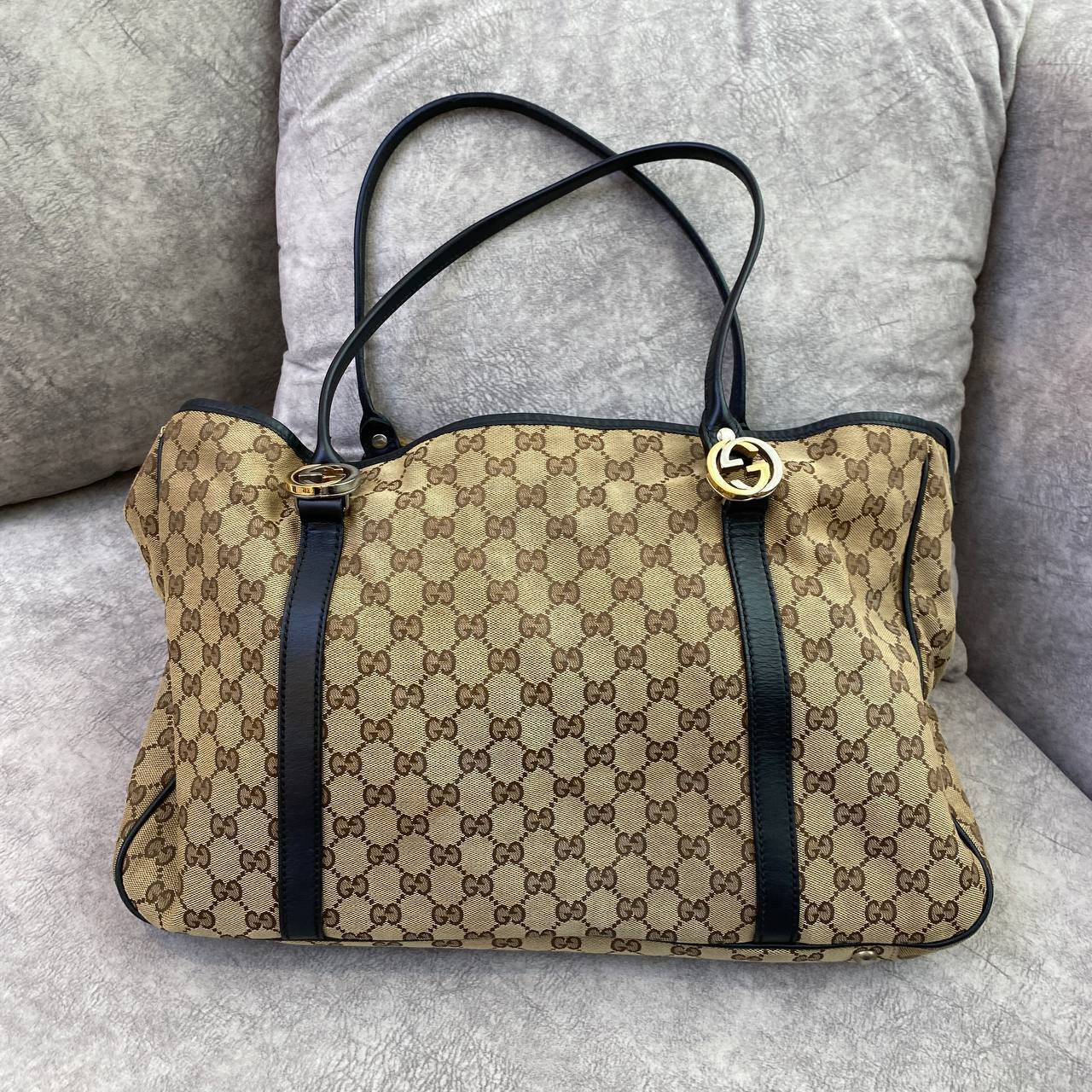 Gucci Vintage - GG Supreme Coated Canvas Abbey-D Ring Tote Bag