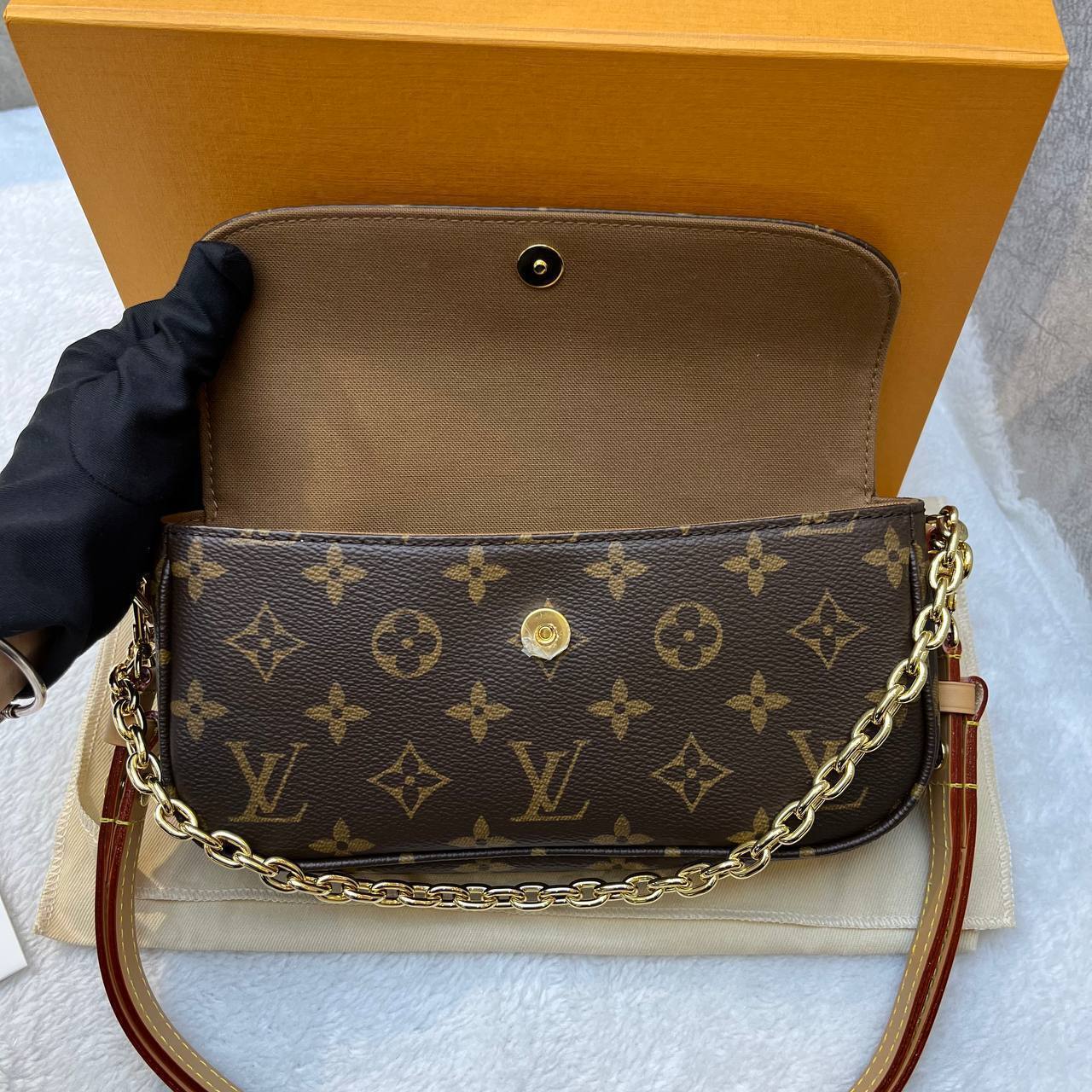 PREOWNED LOUIS VUITTON GALLERIA TOTE MM (FL2068) – Lbite Luxury