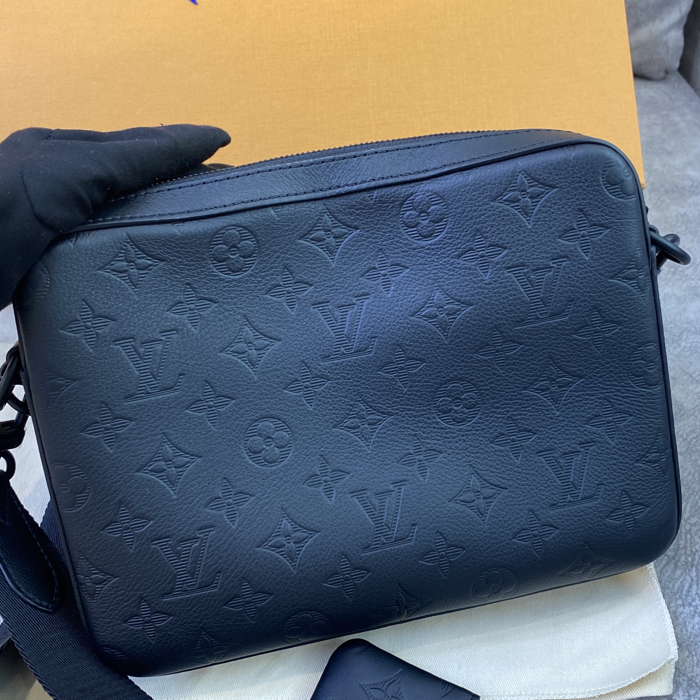 LOUIS VUITTON Monogram Macassar Archy Messenger PM 1286674