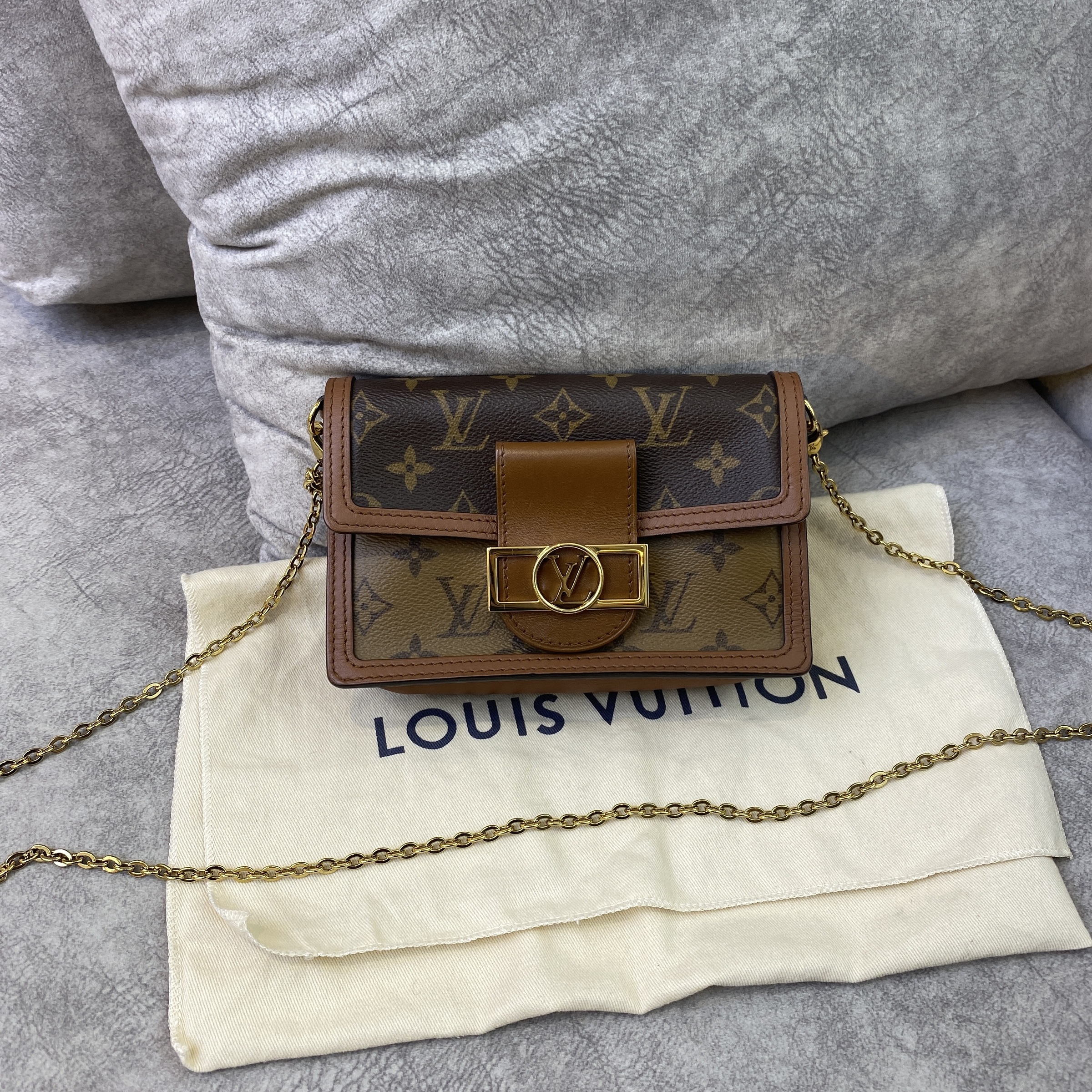 Louis Vuitton Dauphine woc