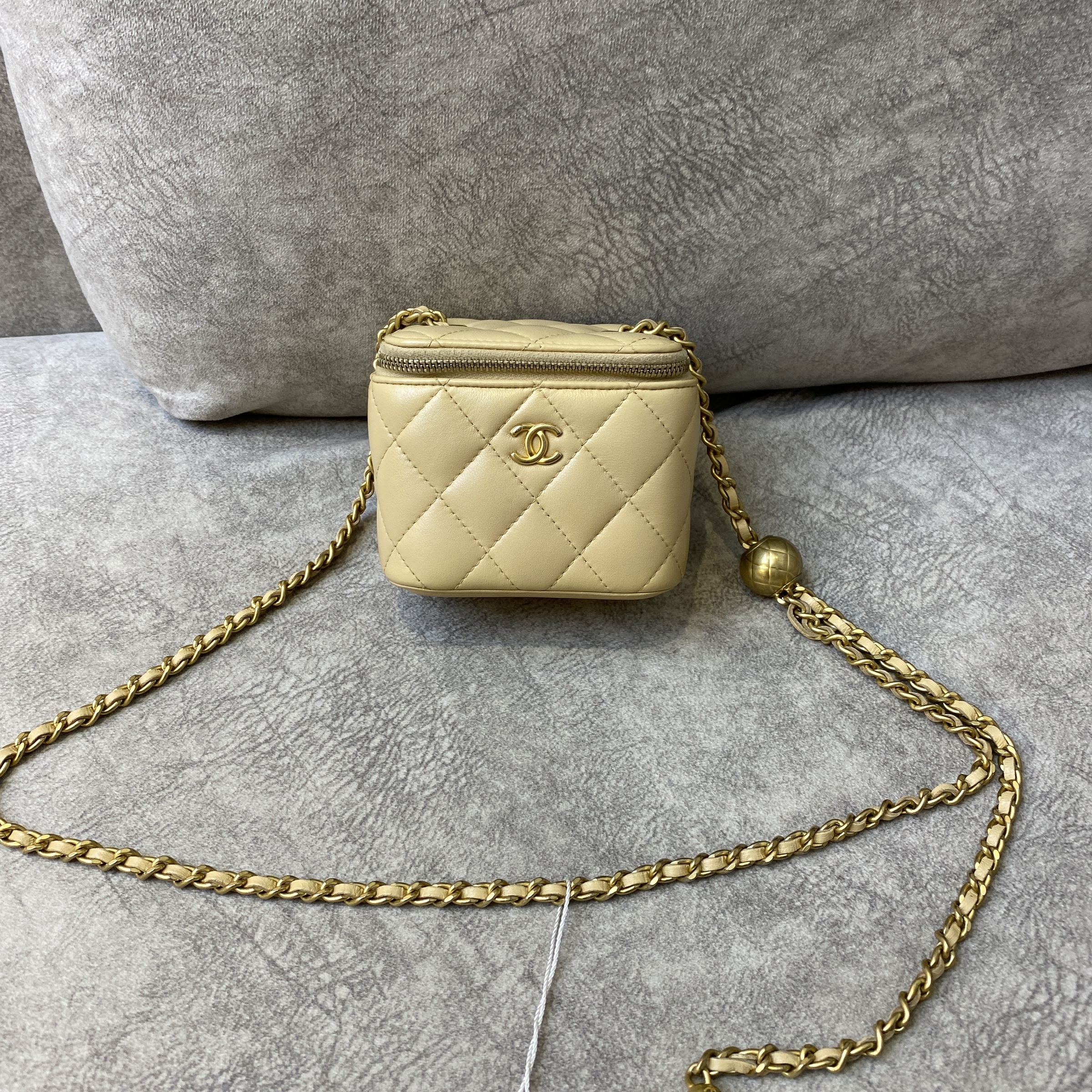 chanel yellow vanity case bag