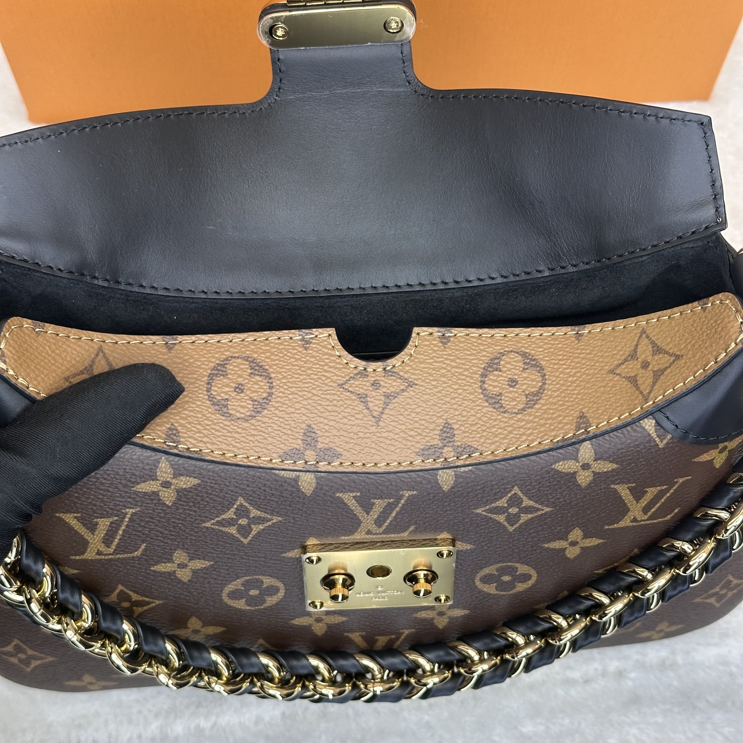 image_EB9BD28C-8475-47AA-A14E-BD0B1854F171_1761647895