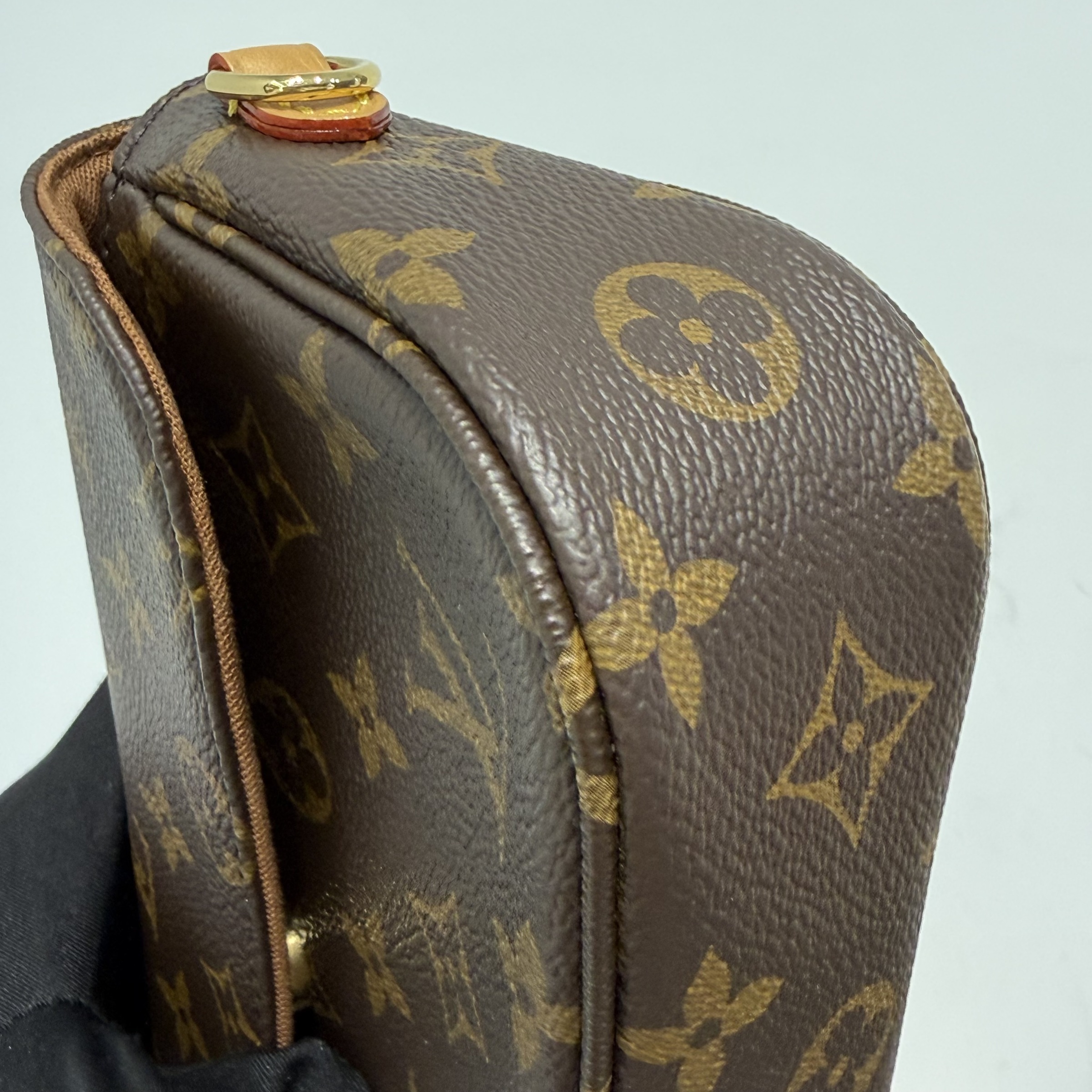 image_B6AB07D7-65A5-4E44-9E7F-4123E51E8A8F_1762143103