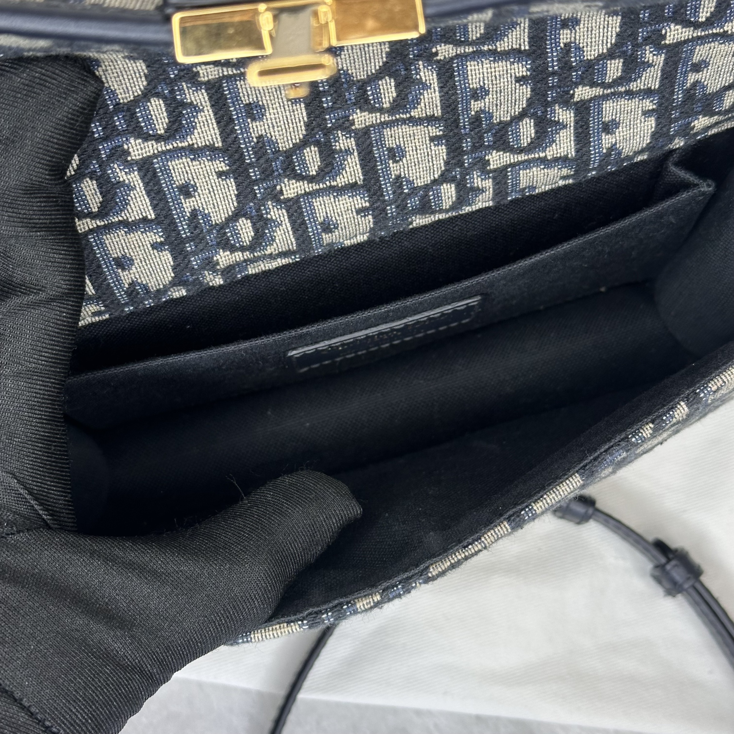 image_ED307C7A-C507-45DA-8279-9AD0FC8DFC4C_1762424077