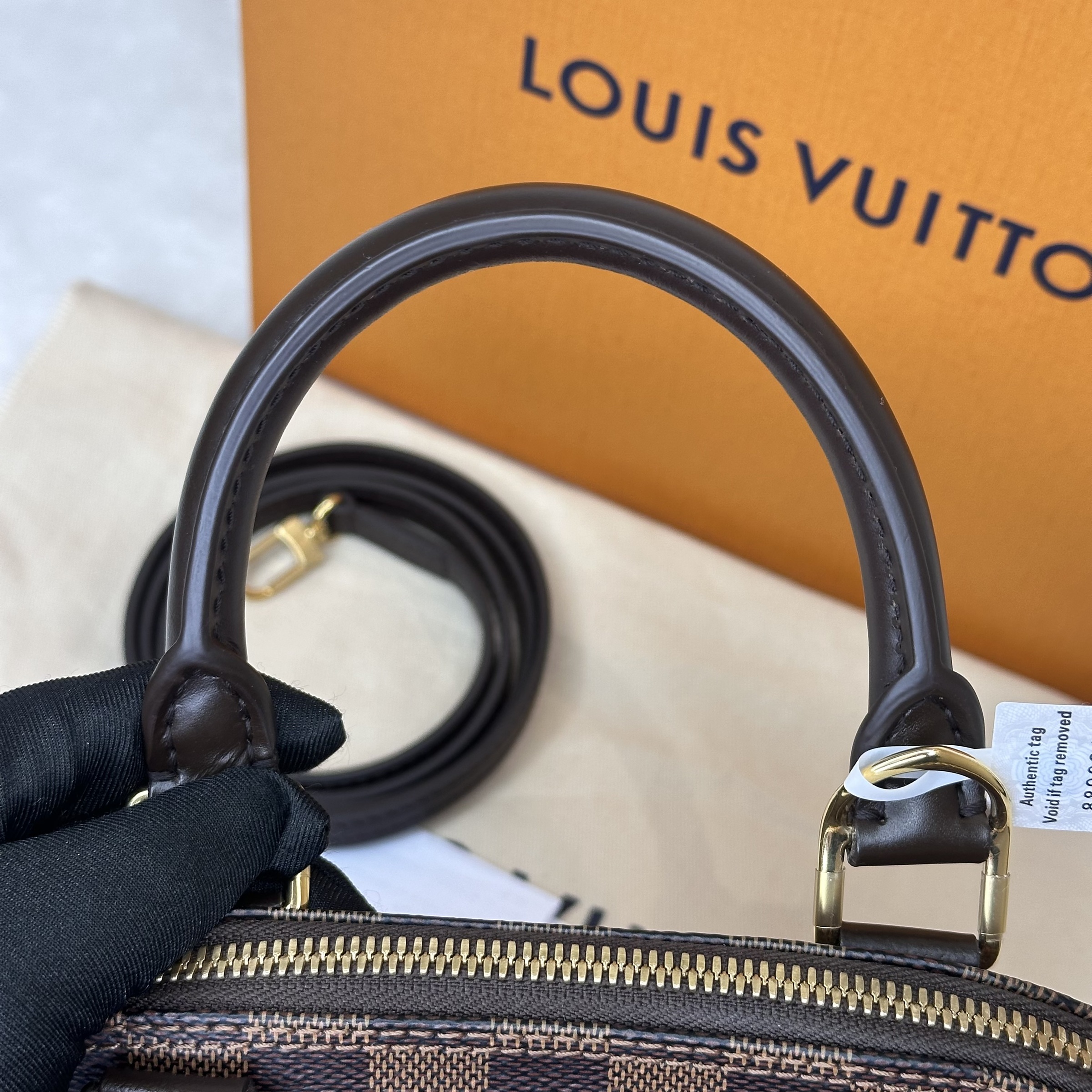 image_12146126-9B49-4638-9E28-998DDBC4E291_1762511208