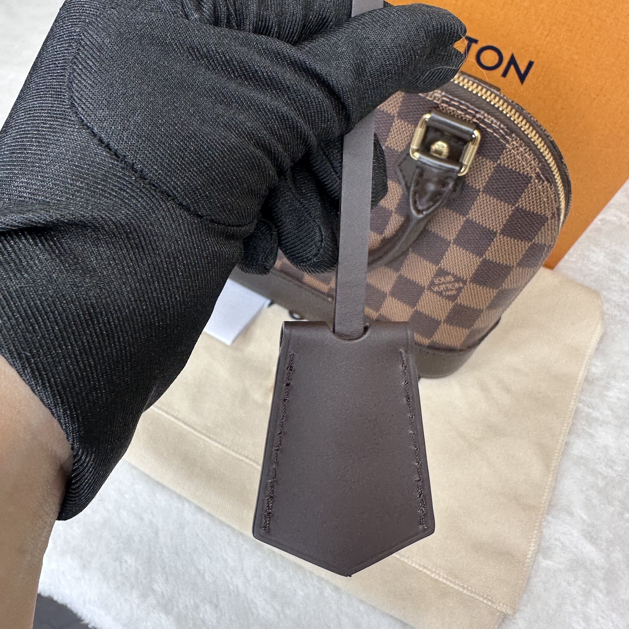 image_CE9D3BFE-DC60-47FF-8DDE-B1B6B573283B_1762511211