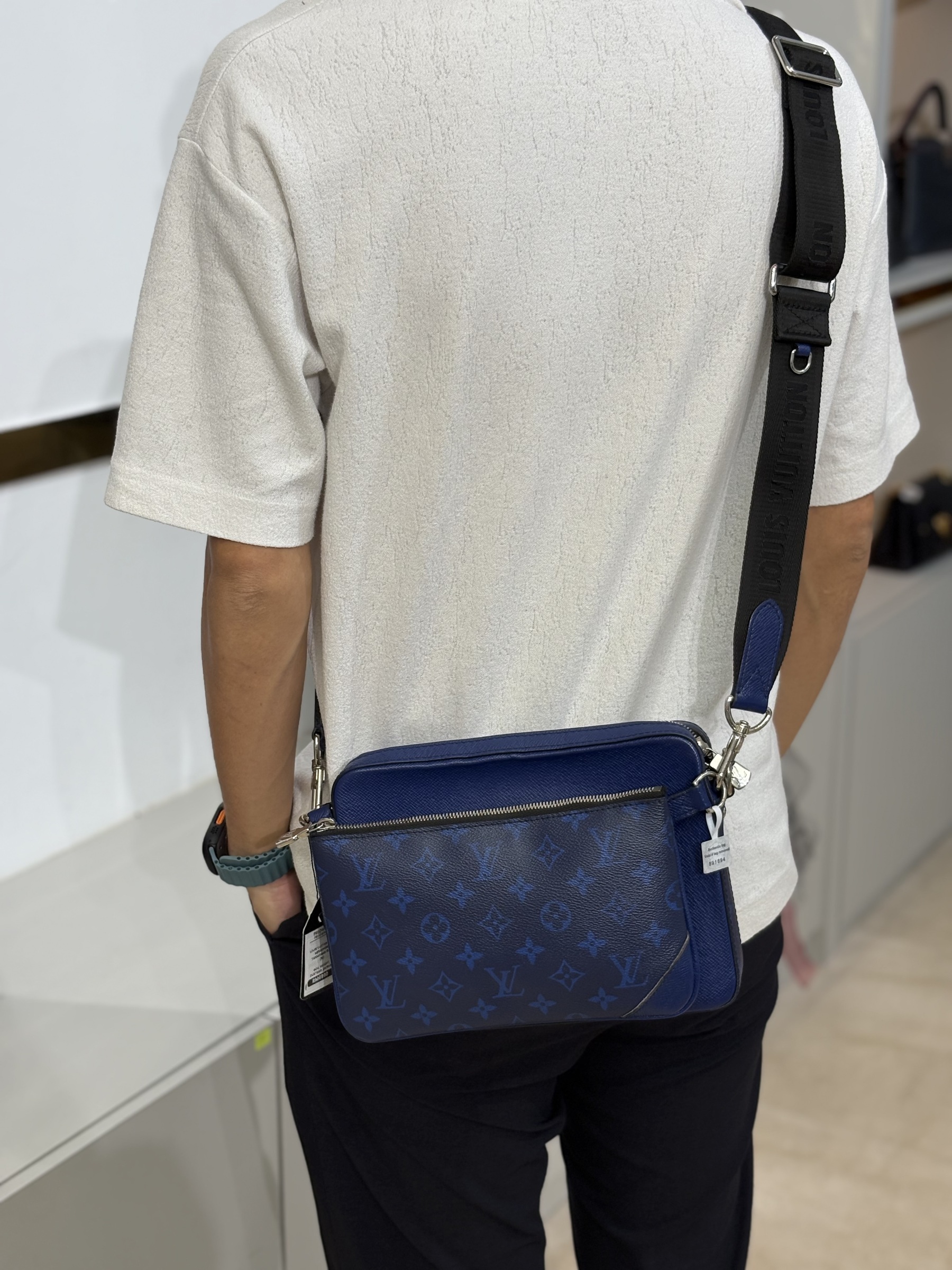 image_6ECF56D9-9DB3-4286-95C7-0F8B09EA0287_1762515228