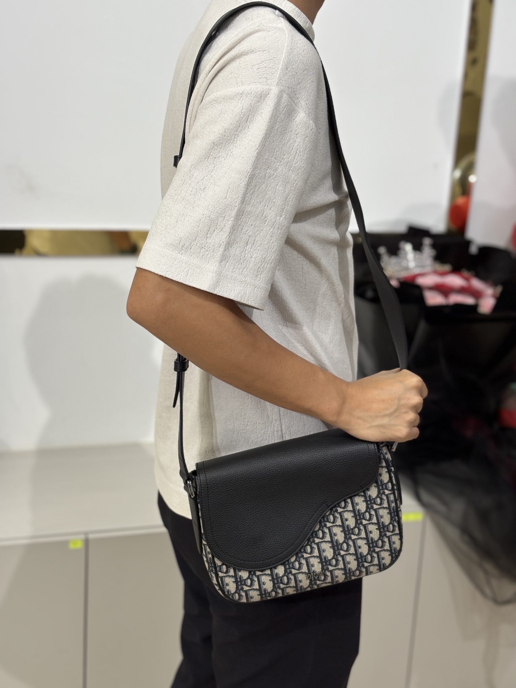 image_FDCAF365-B395-493C-B3CE-FFCE63D61293_1762515452