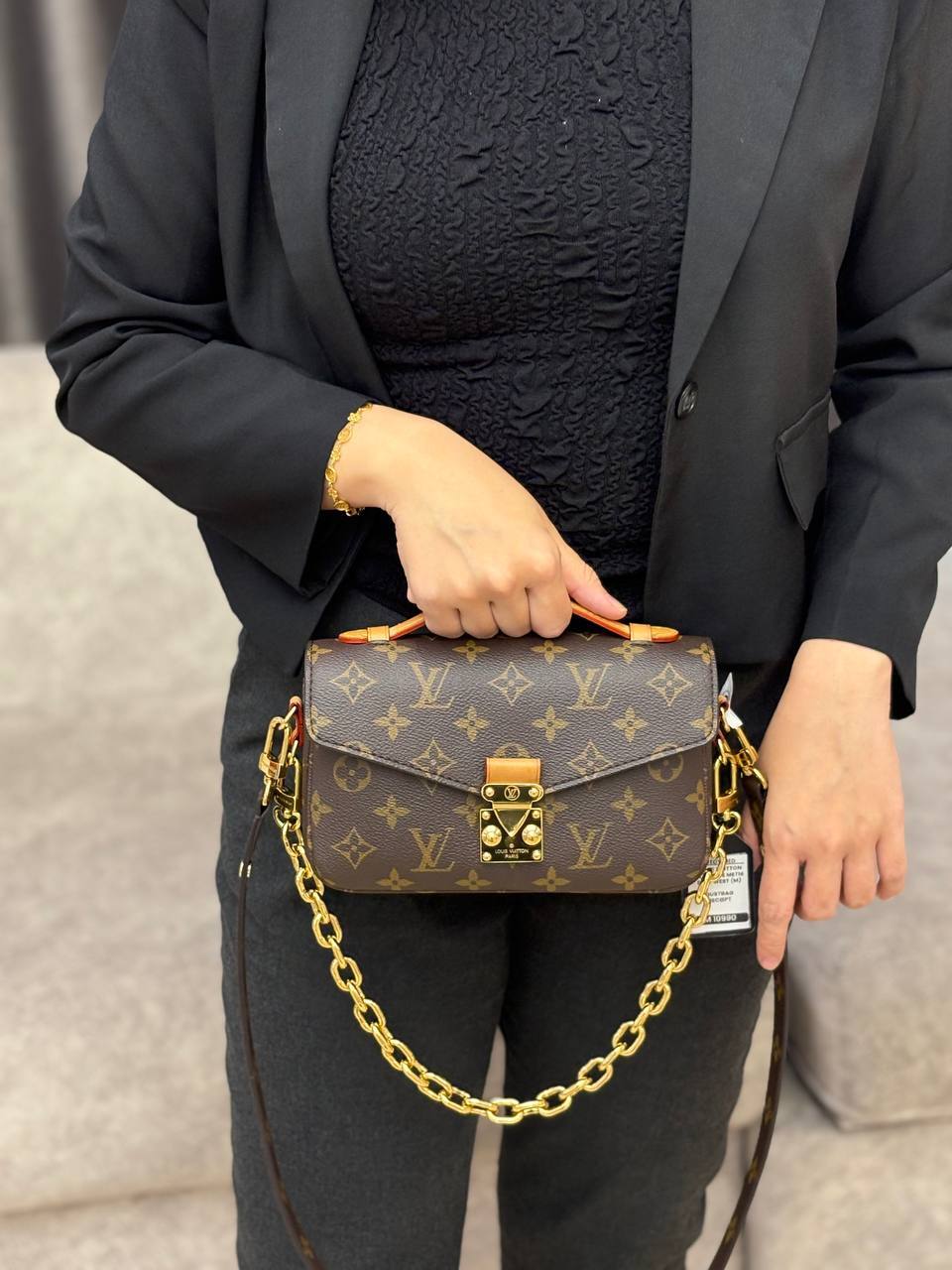 photo_1_2025-11-08_17-48-34