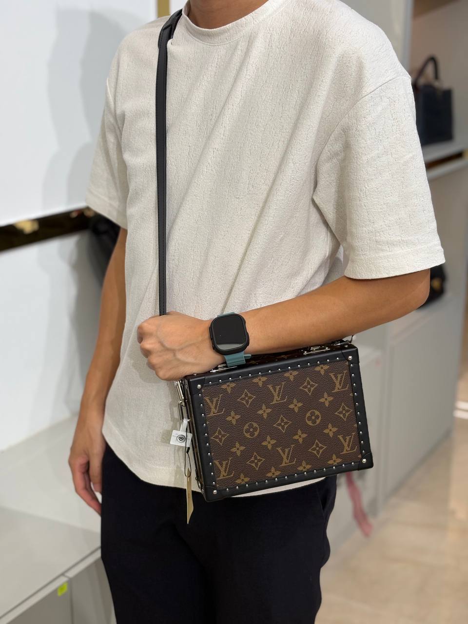 photo_2_2025-11-08_18-01-59