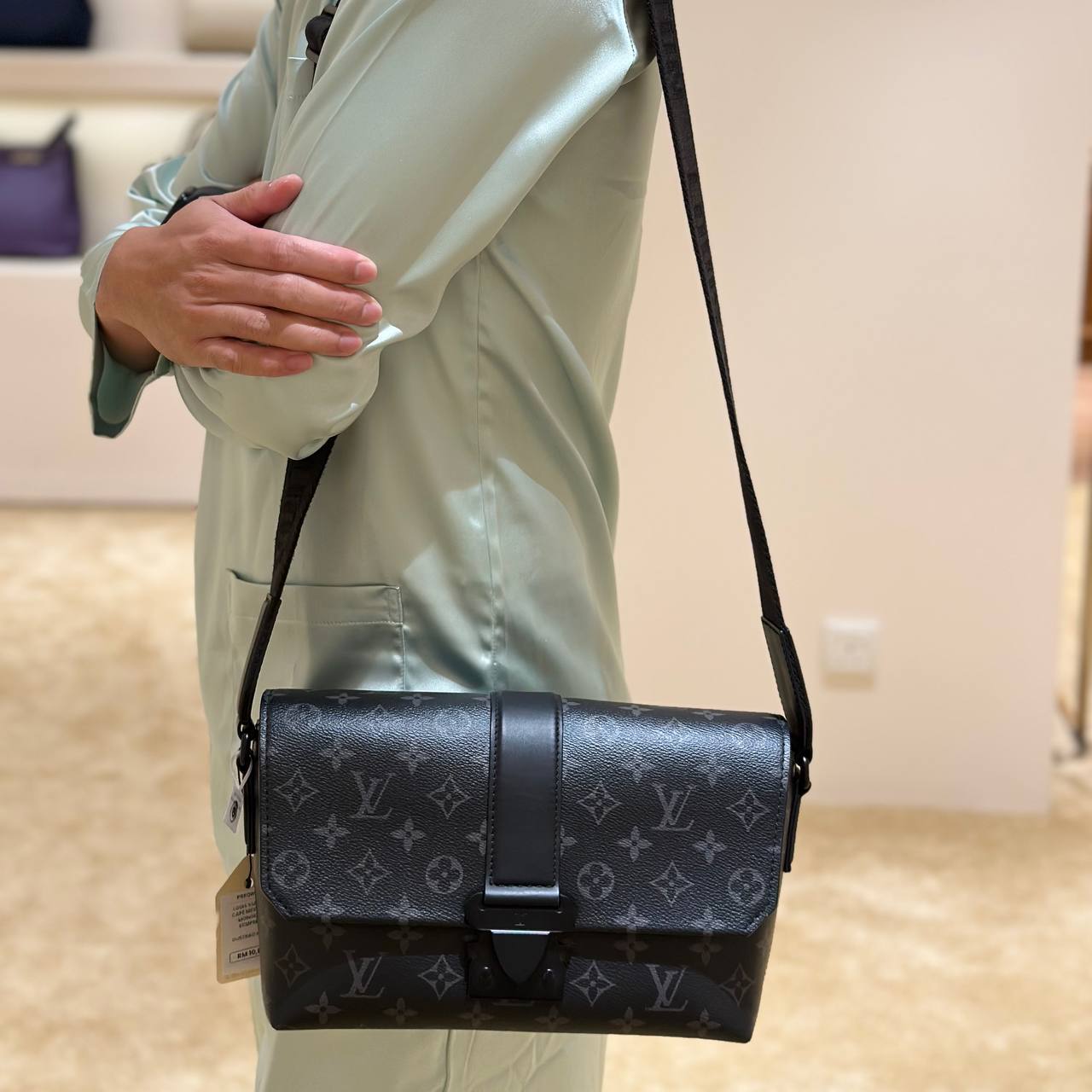 photo_3_2025-11-08_18-37-30