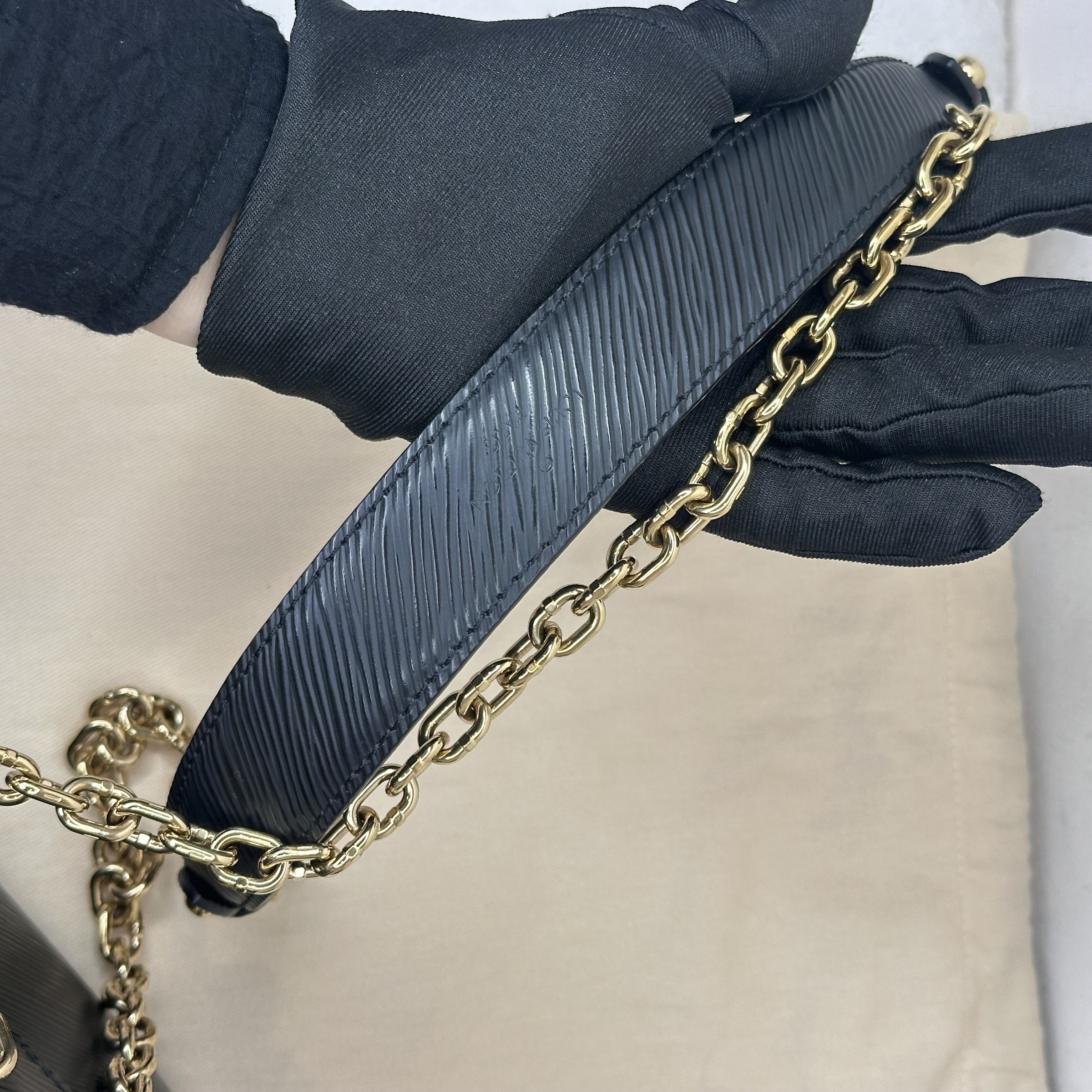 image_5F0DB695-D4ED-417F-B4ED-875CD15988F9_1762846579