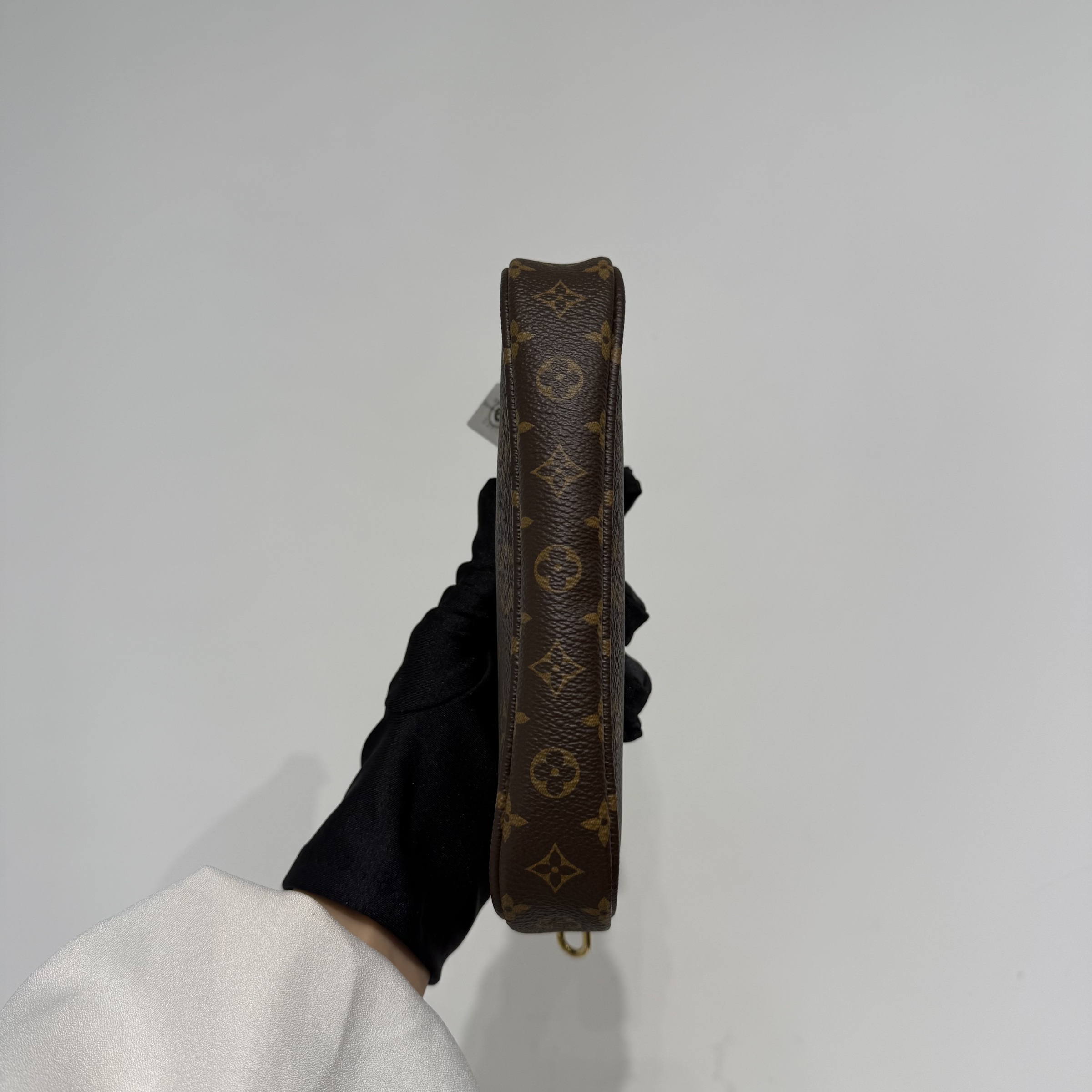 image_CEEB2784-BD32-4493-98FC-449B812B08AE_1762847802