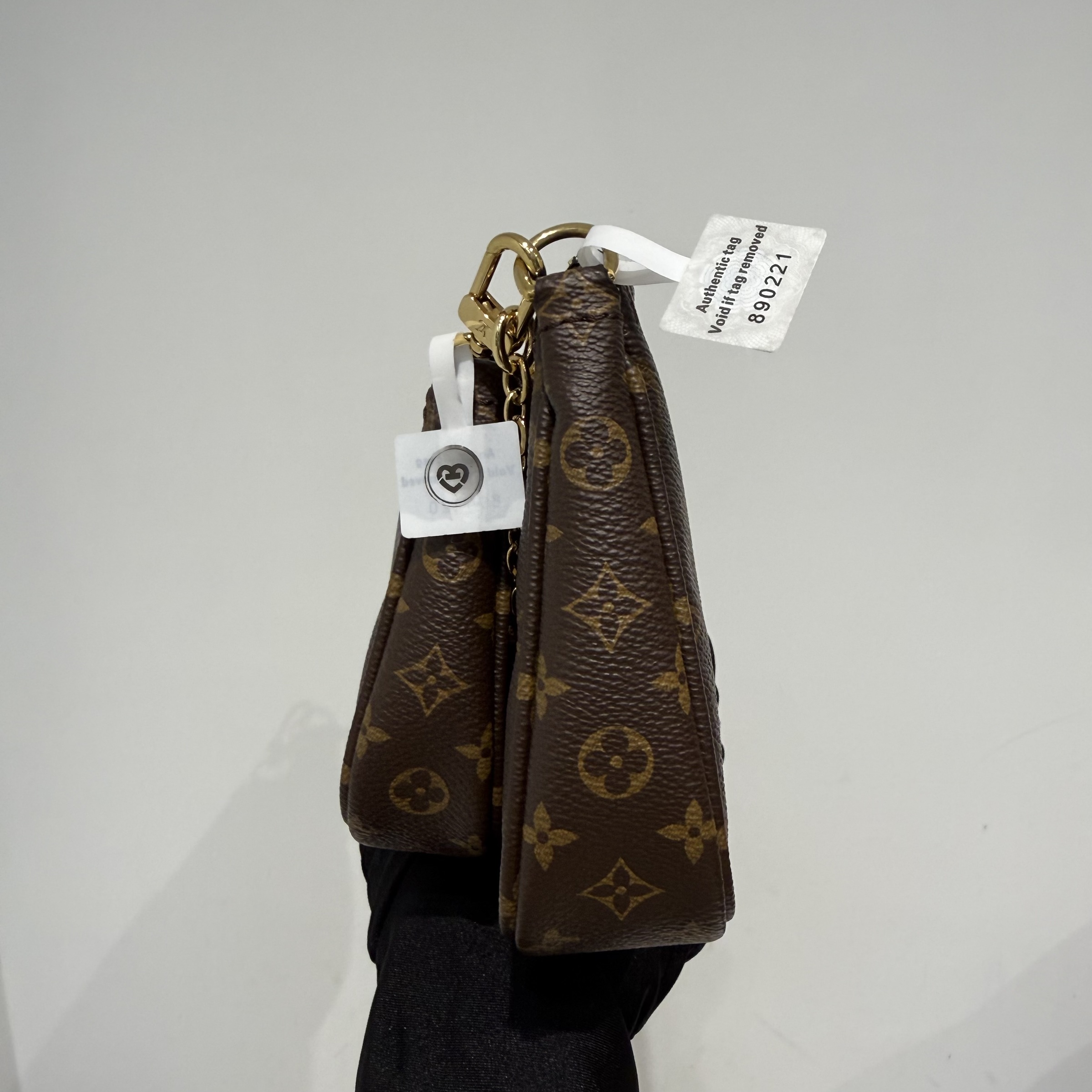 image_740508C4-EF51-485D-BF3F-096D8613F529_1762847802