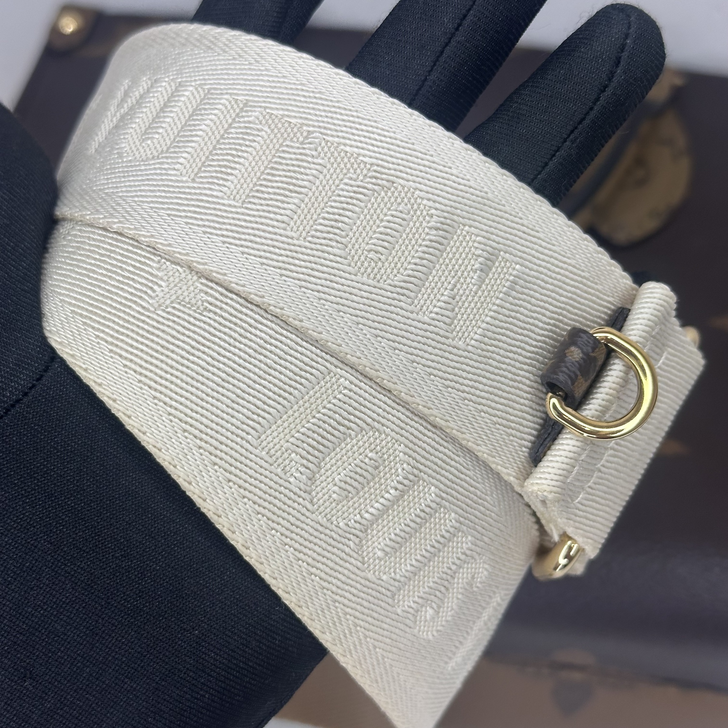 image_FF58F99F-421A-4BF8-AA87-7A334398EC39_1762940321