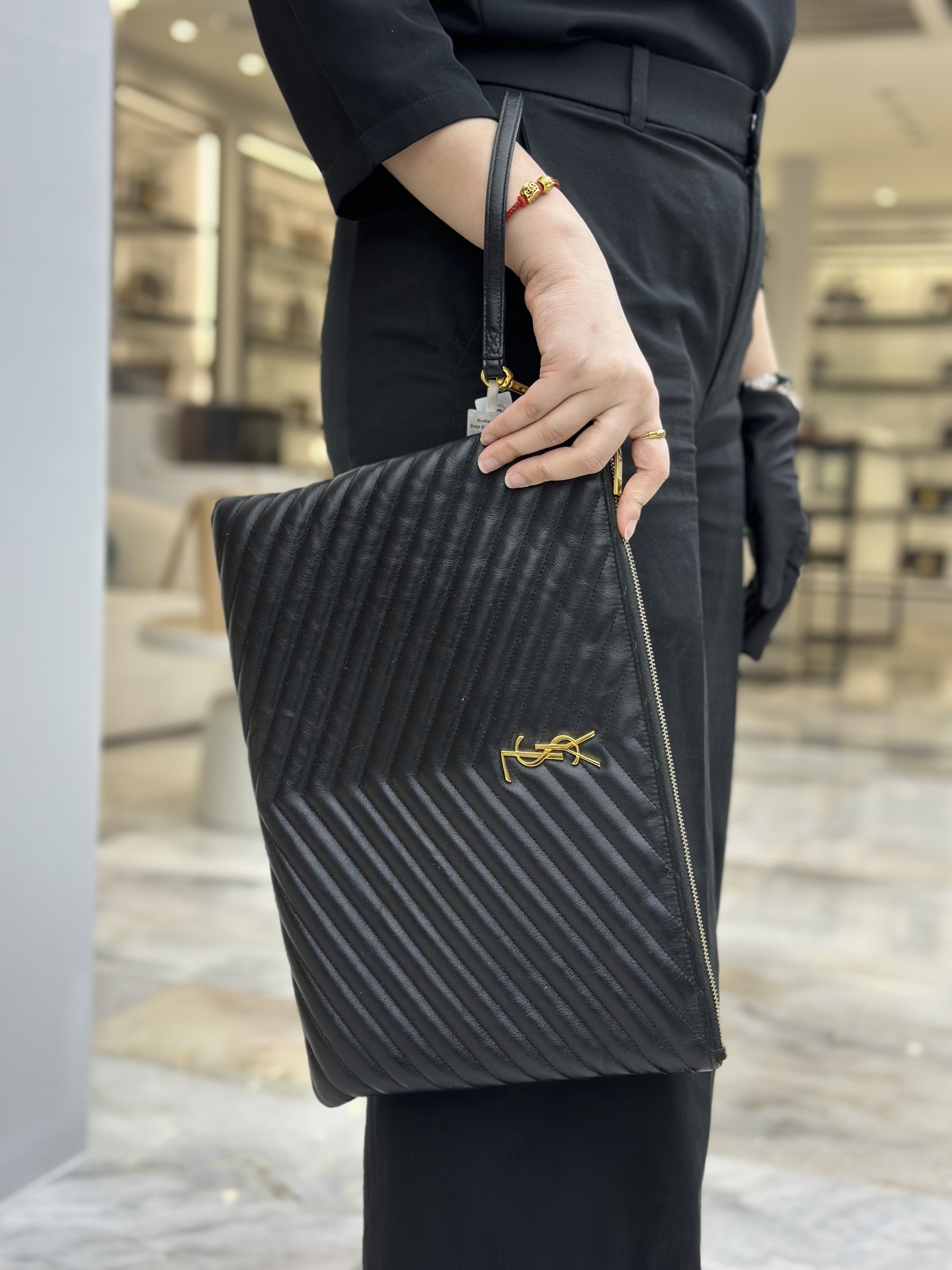 image_0B17A9E9-CFCF-4CDC-9B84-024A9CD01F4E_1762942314