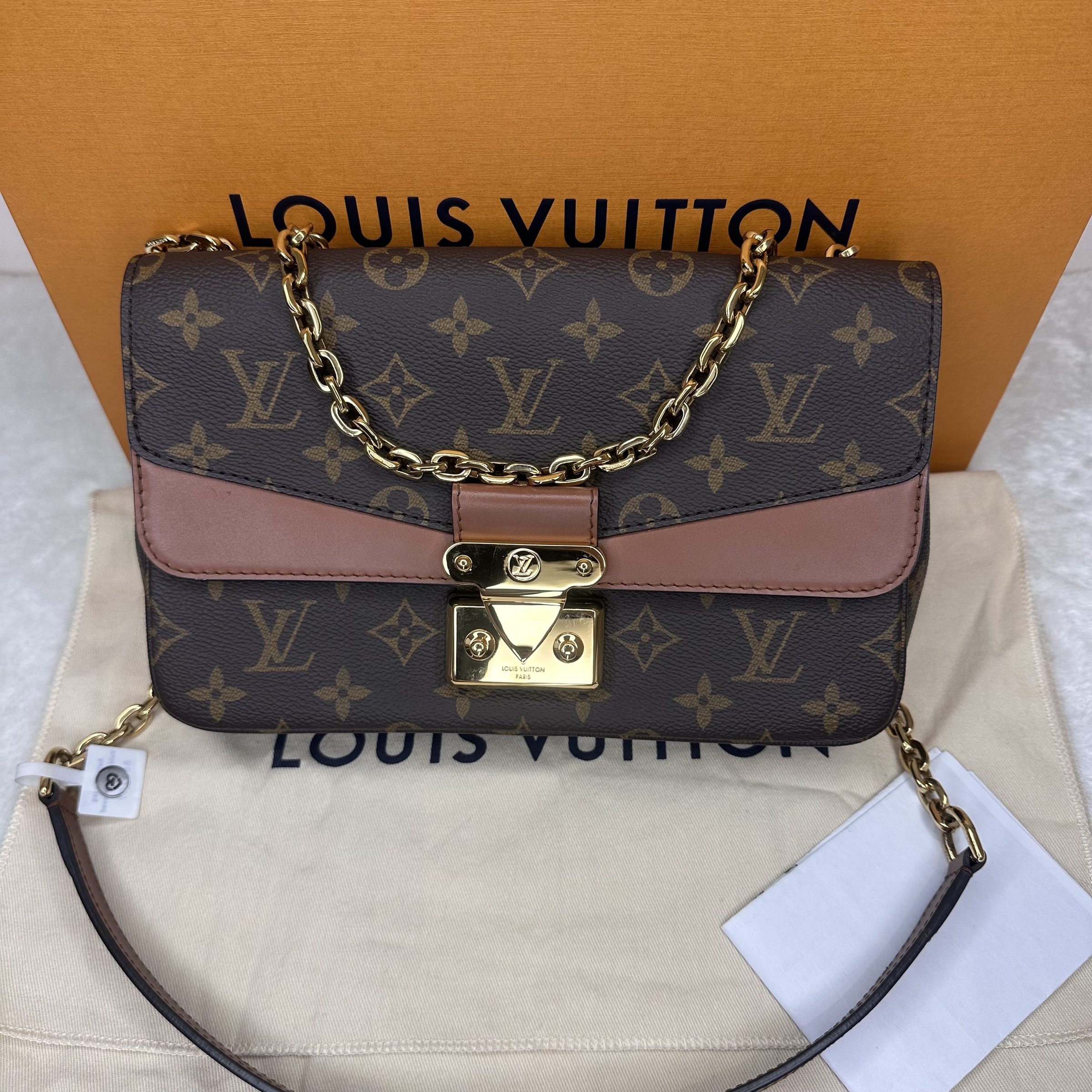 image_1D79F6F4-5C9B-4E3E-8A23-976CB68AEADE_1762943142