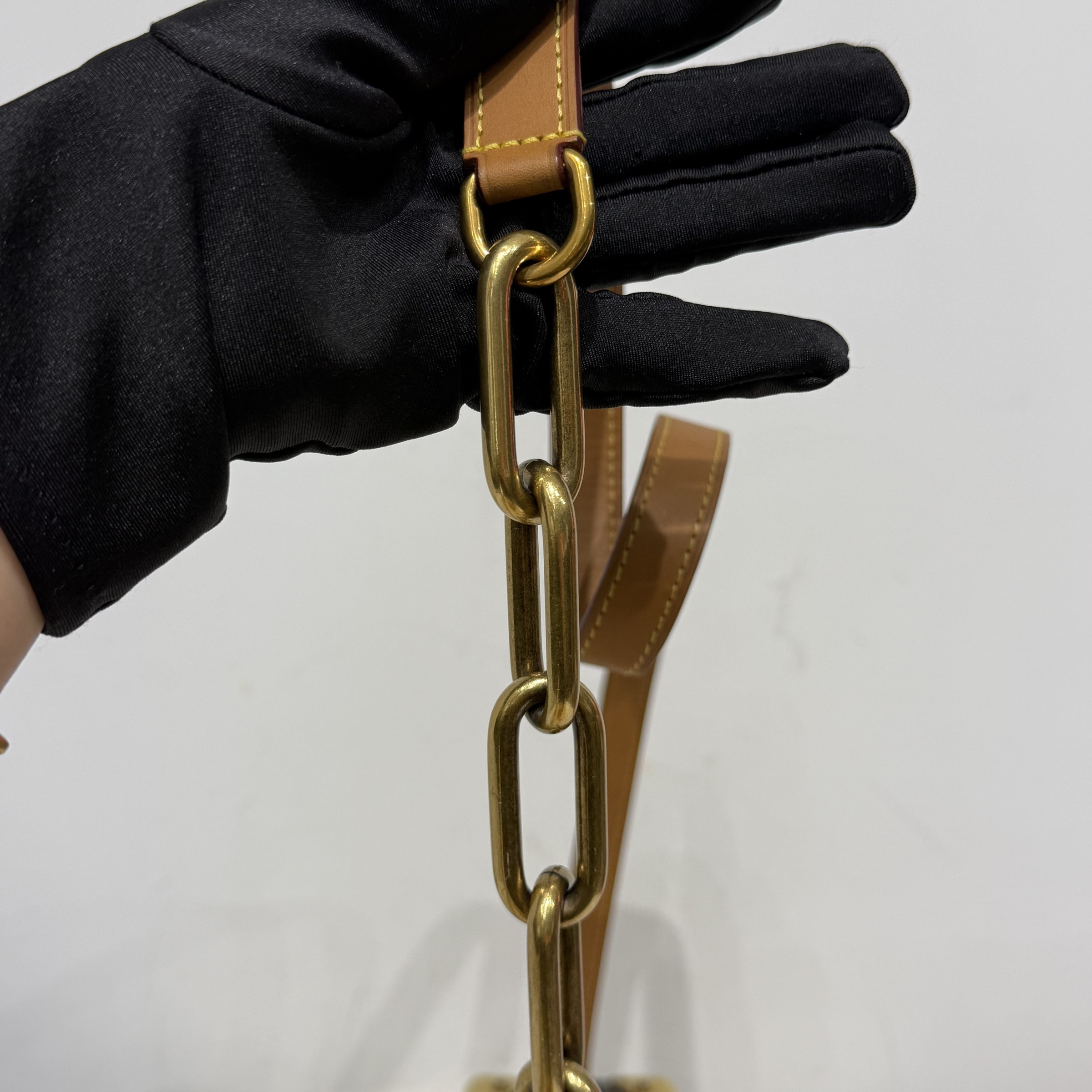 image_CF400EA6-05ED-49F6-A384-BCD6E22766FB_1762944399