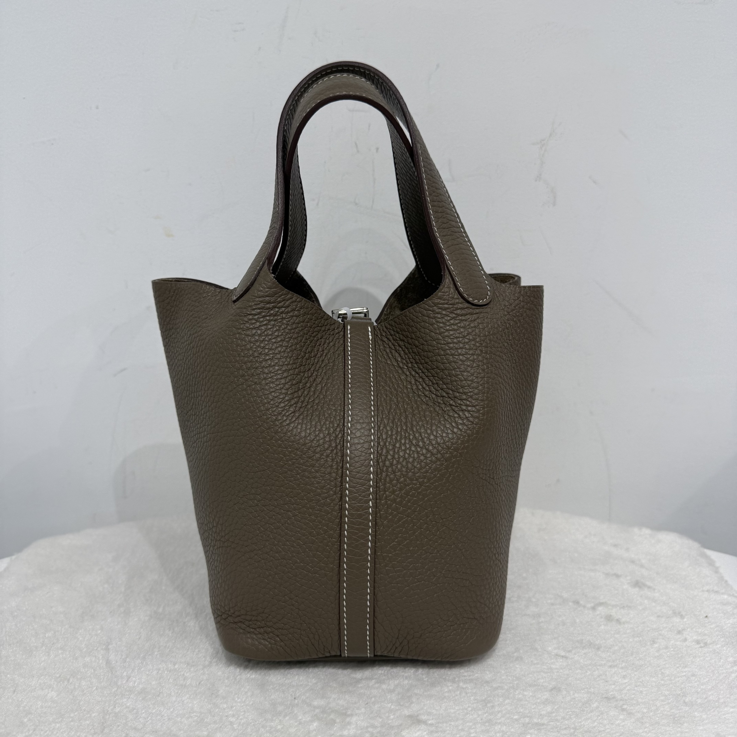 image_0FF5ADAF-F0F3-4BB5-82D4-F7B8C4270ED3_1763008371