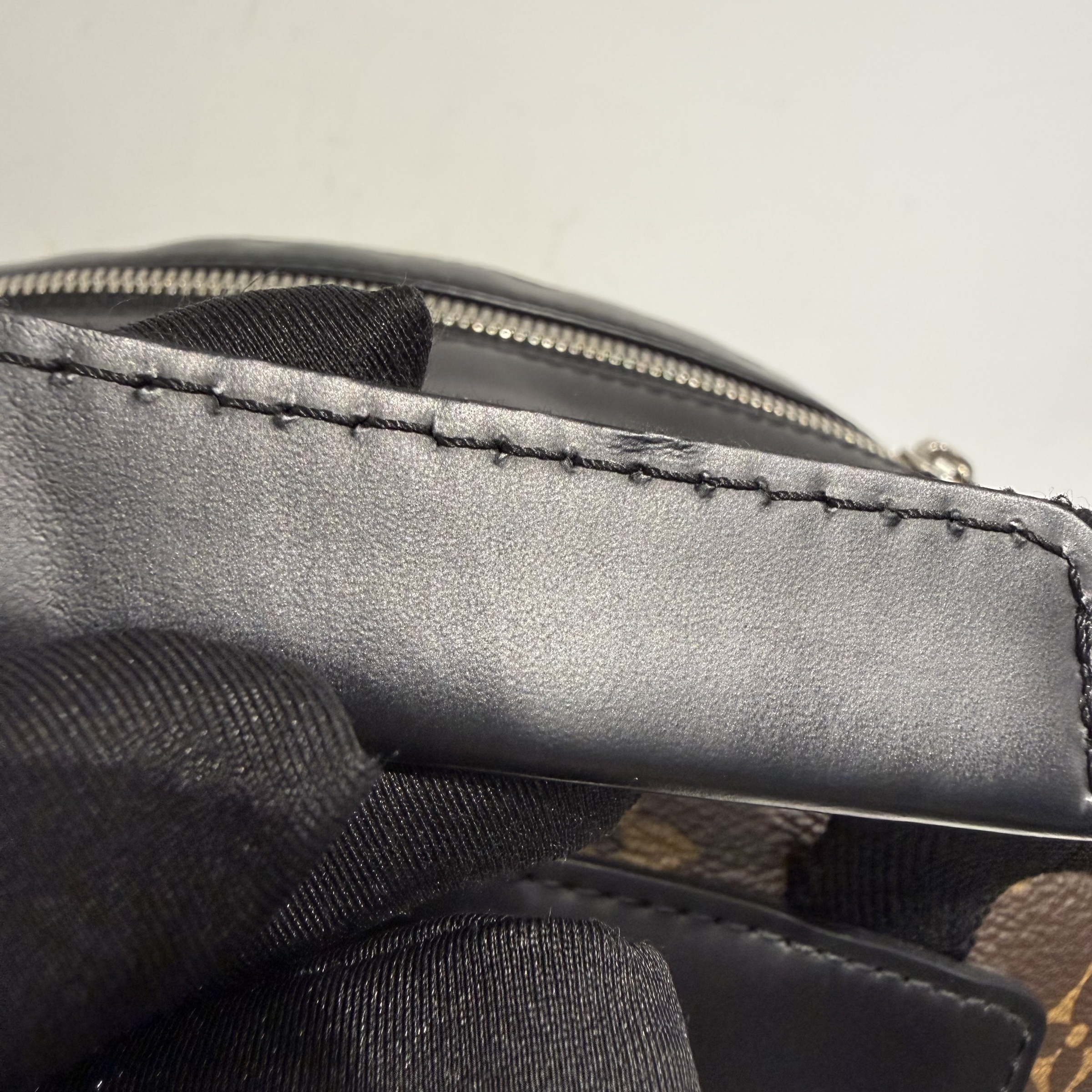 image_5140EE33-8E72-4AB3-BD62-275981C17224_1763358658