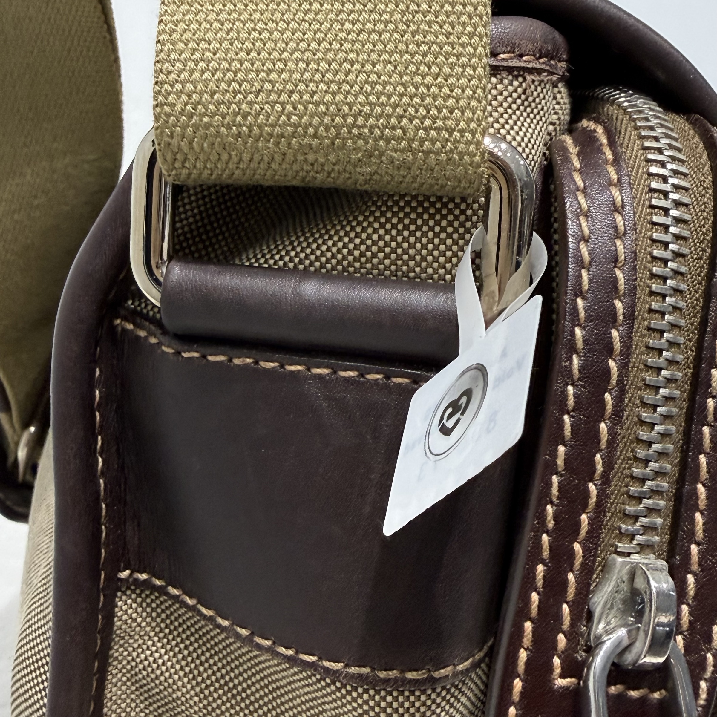 image_0C7ED1F5-E108-41E3-AE4D-F02ABE263ABA_1763374319