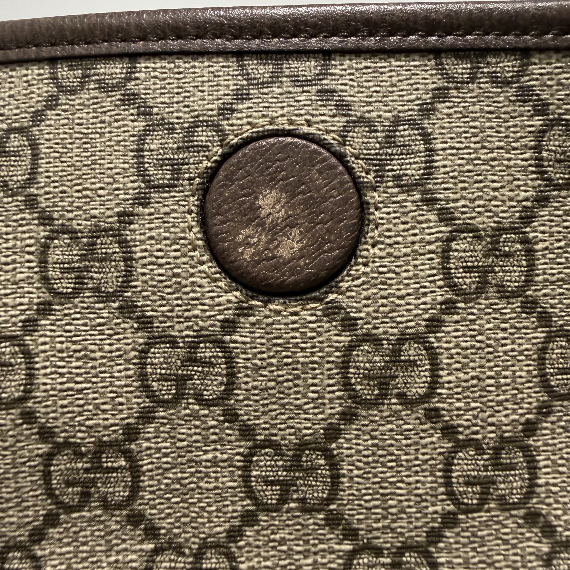 image_7C15E871-2749-461C-BA0E-E0C1CA59F31C_1763376042