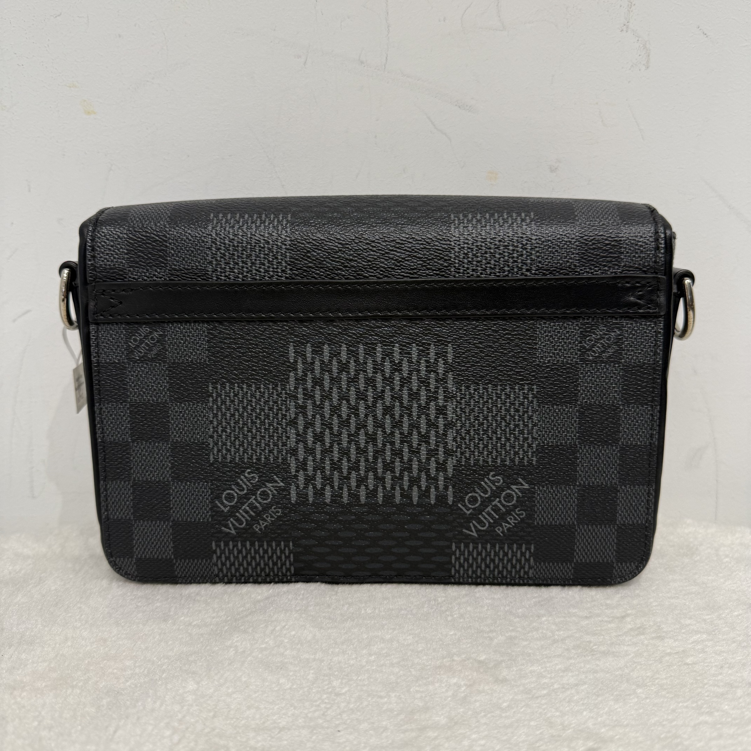 image_CCF2A85D-35DF-4513-B659-32EB13421C85_1763449938