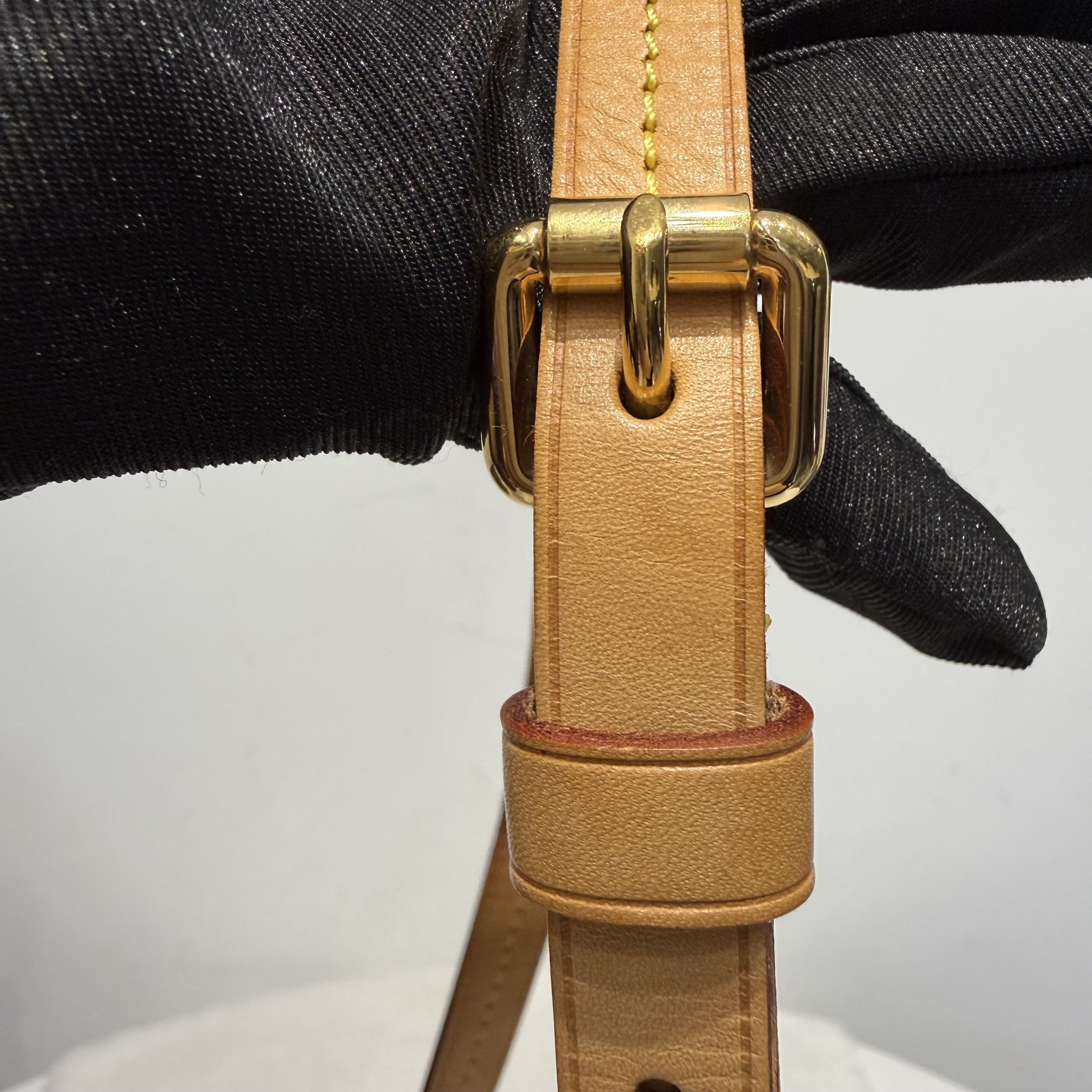 image_725883BD-1D13-421F-B3F8-76E8253454DB_1763451613