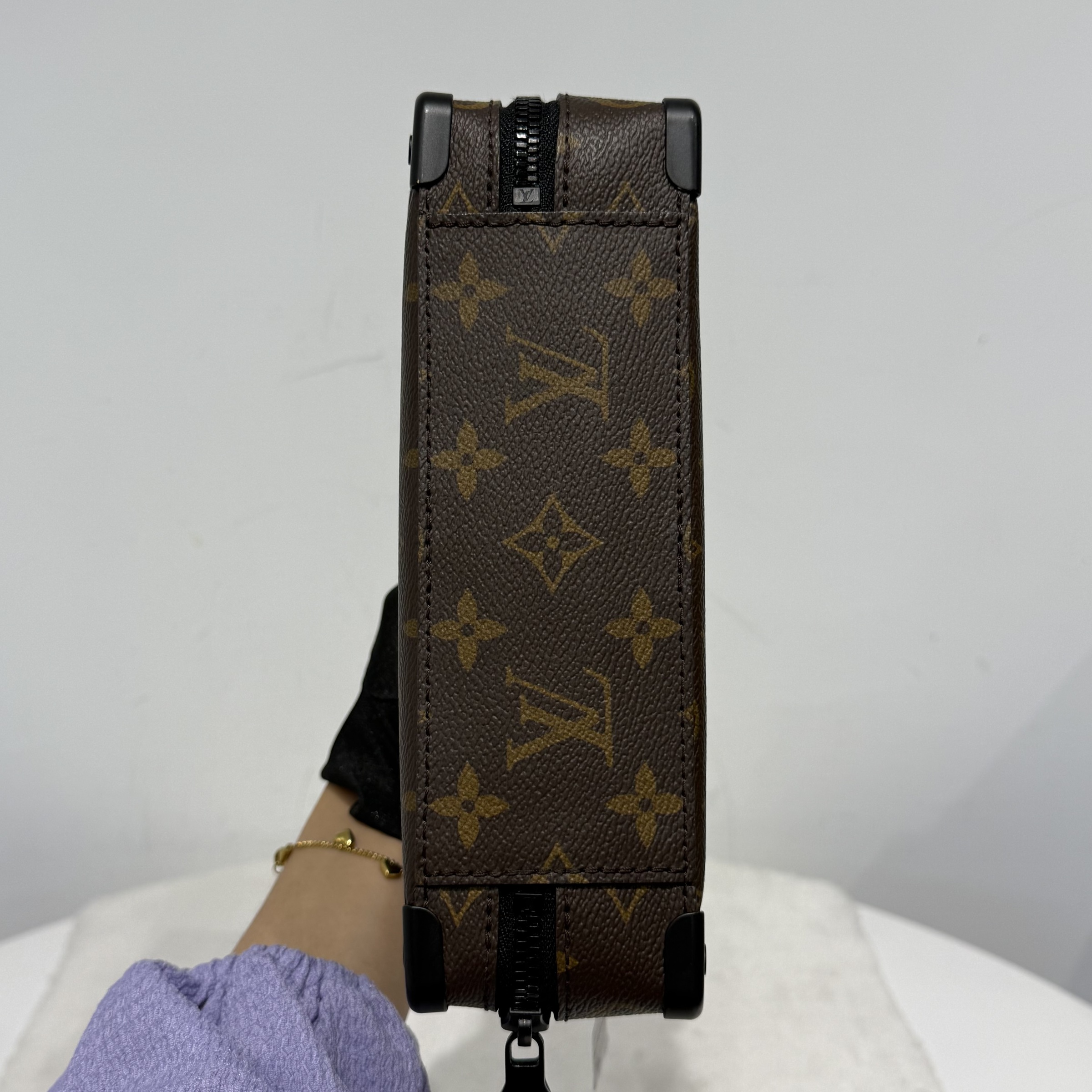 image_558AF1F8-AA0C-4887-8205-2C851C464D5C_1763621323