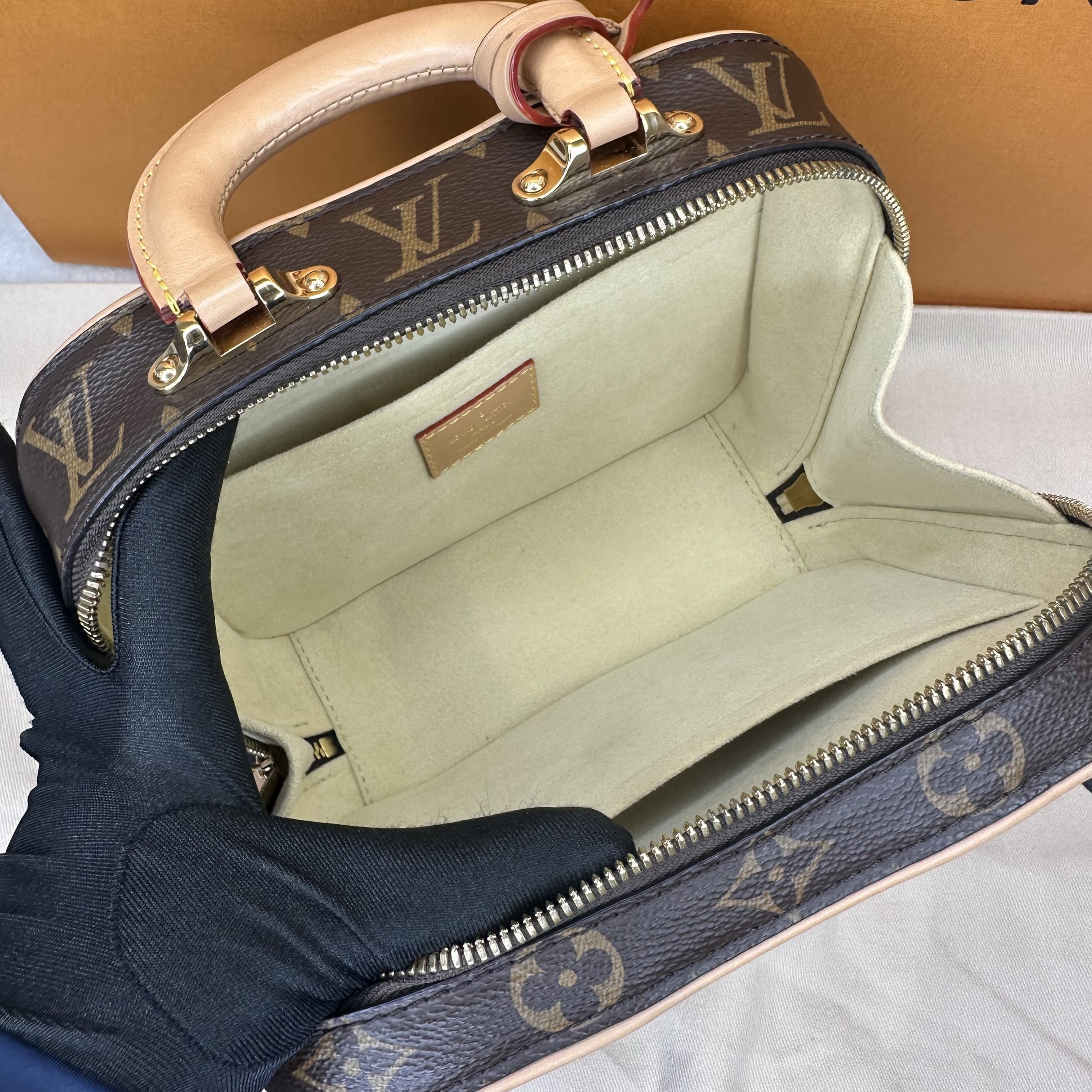 image_10FA9051-9AF1-4814-A2E9-D30B1F42EF90_1763715506