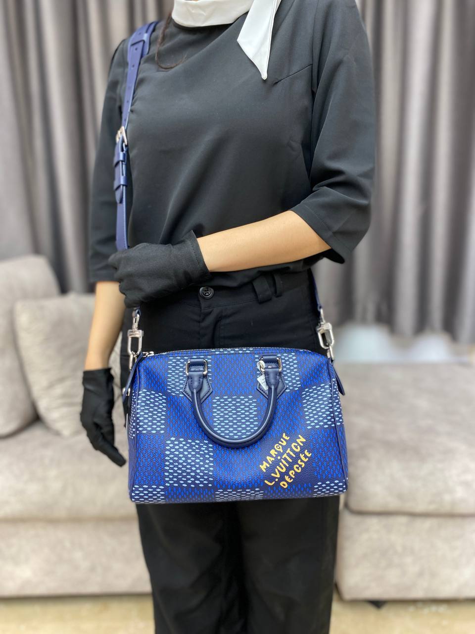 photo_6123095760652930445_y