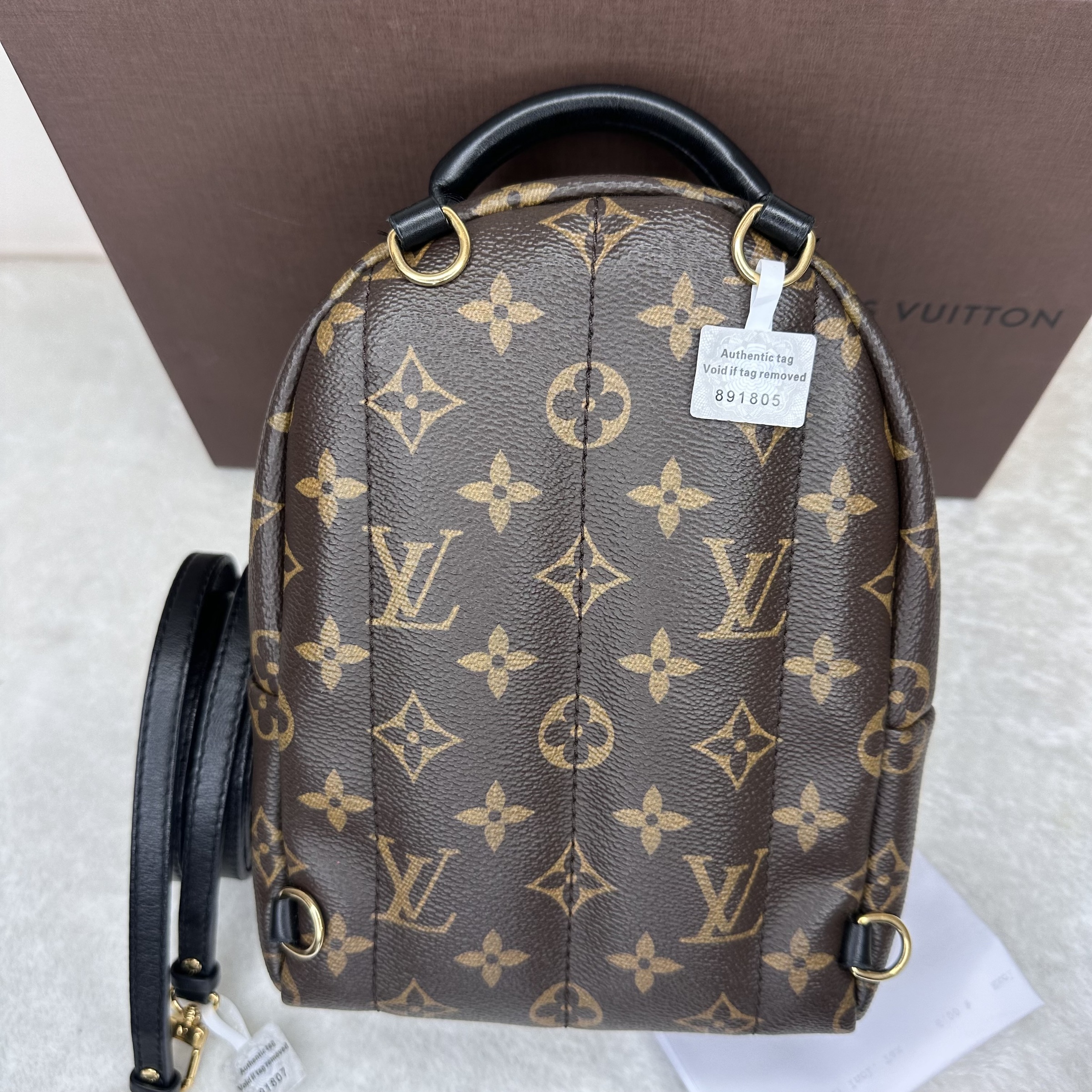 image_E3DF601D-EEE0-4A1B-9BBC-072CD04BD1FD_1763783744