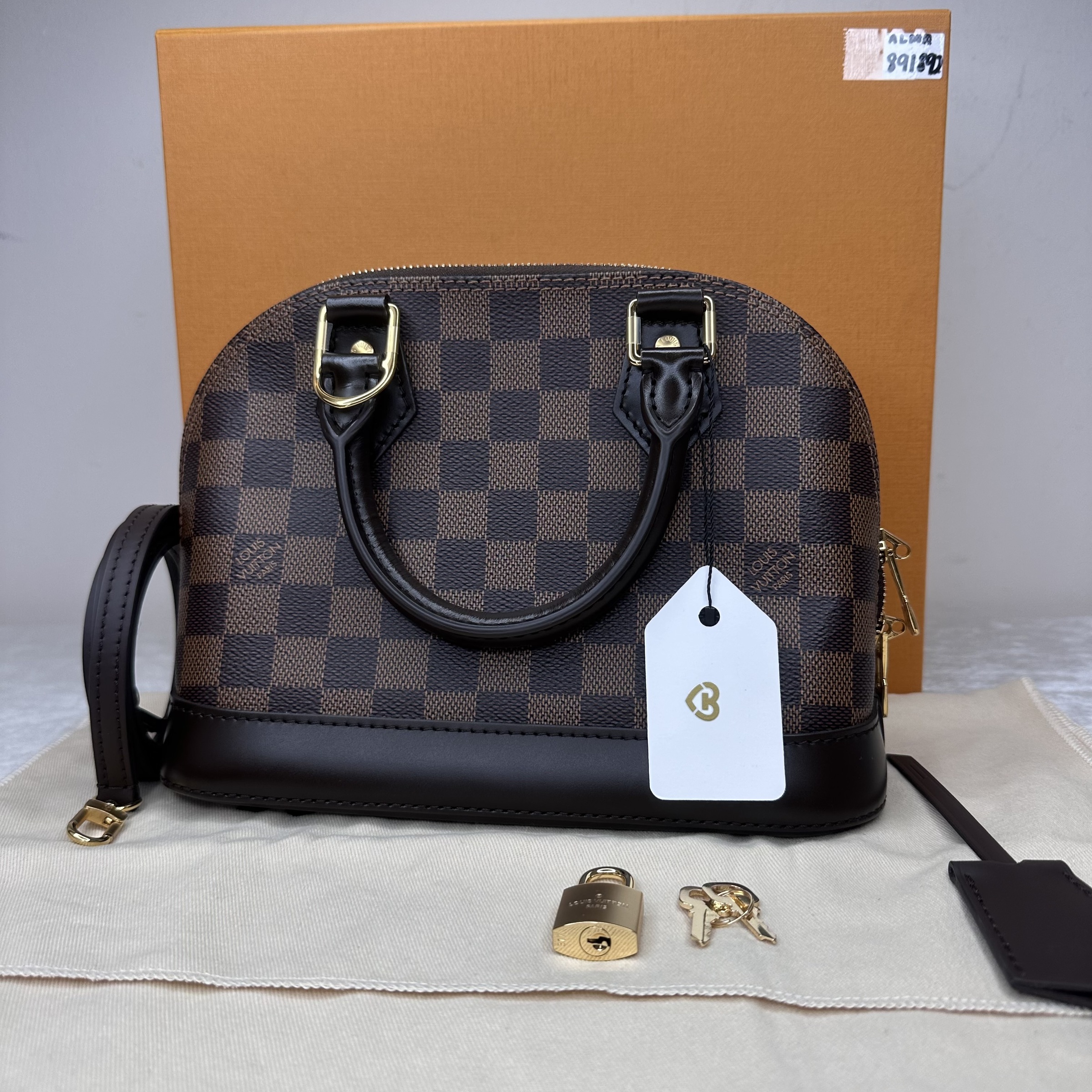 image_E0AA1CCB-7CCE-4011-A5DD-0B41FFF75DF3_1763878886