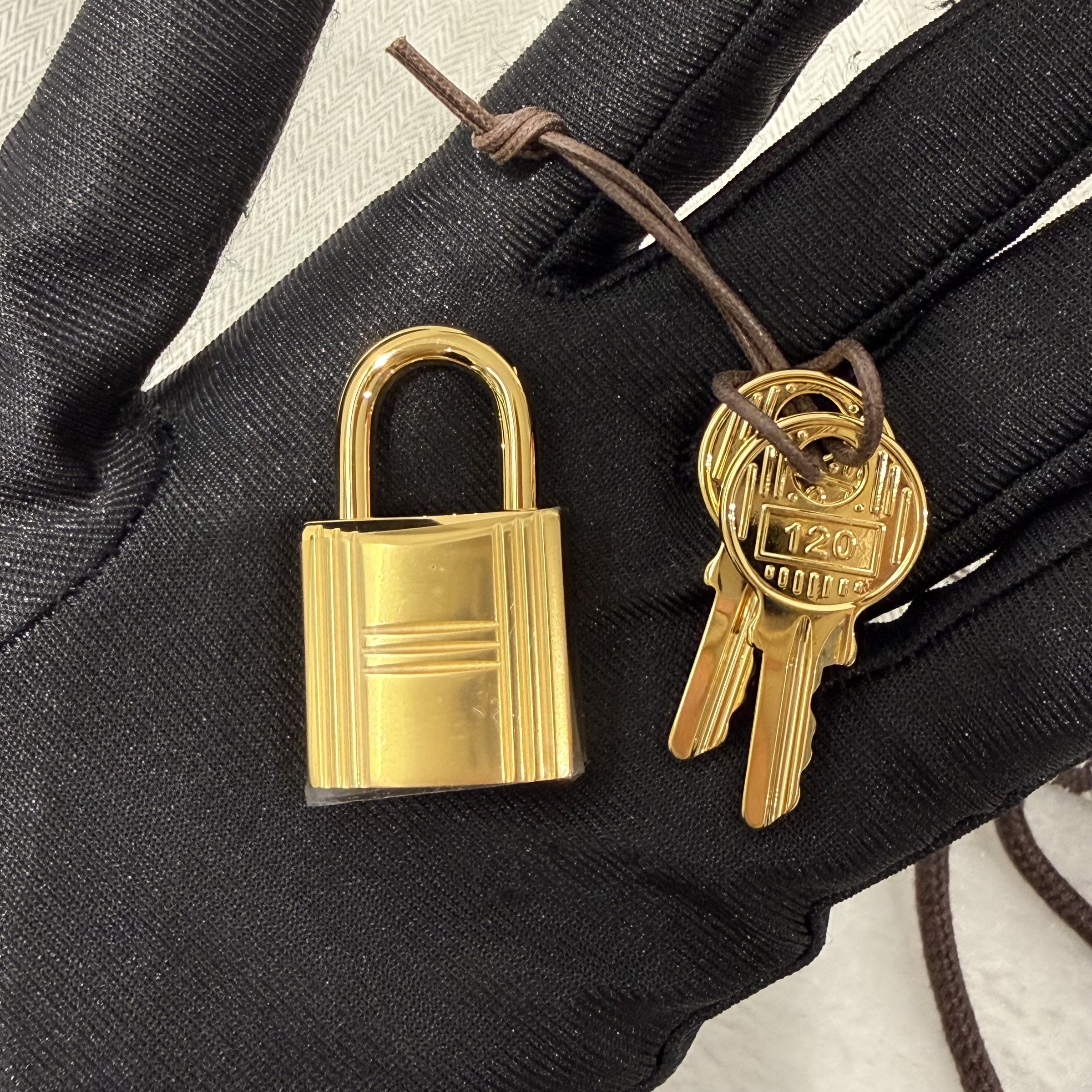 image_DE4974D4-1D7B-47D9-BBCA-C0A1D5BB8A8F_1763959698