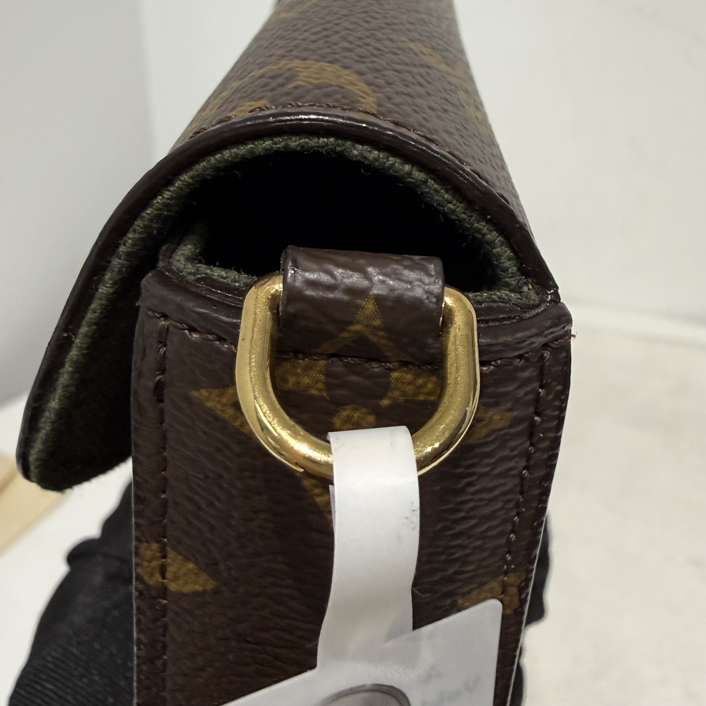 image_C7D8E69D-8126-4914-8E04-C18614E11870_1763959875